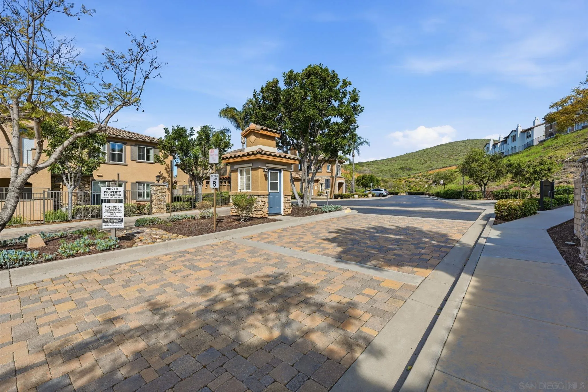 Photo #55: 260006116 Listing: Photo #55