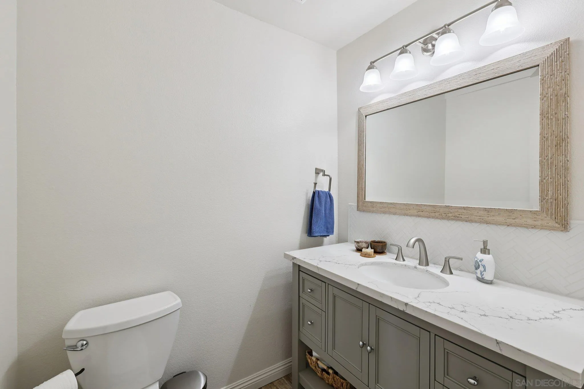 https://cdn.realtyfeed.com/cdn/127/260006118/40928188c52edac151ae88e4b0b2c9f6.webp