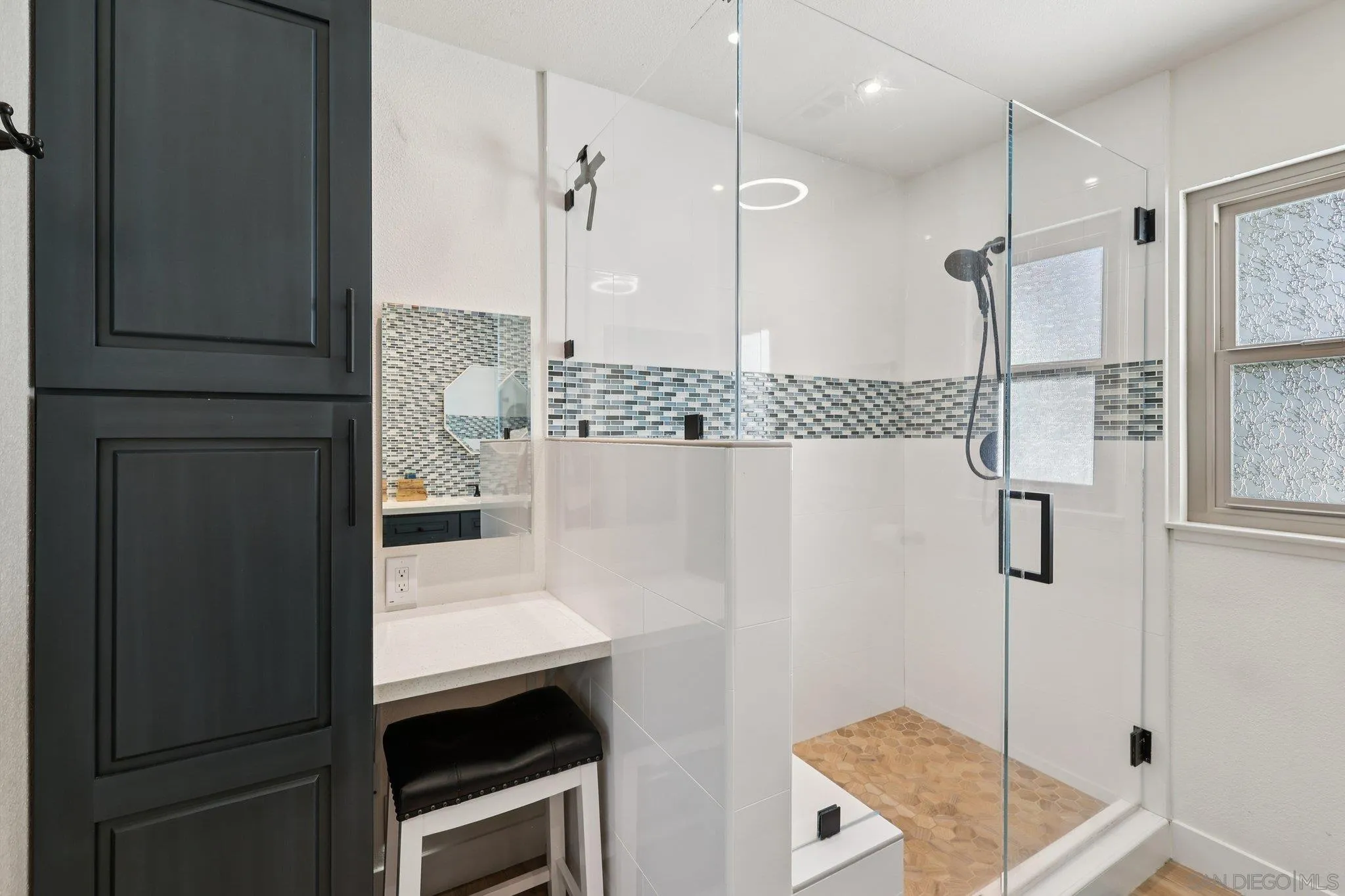 https://cdn.realtyfeed.com/cdn/127/260006118/7ba6f8f8244550056131c85a923a4225.webp