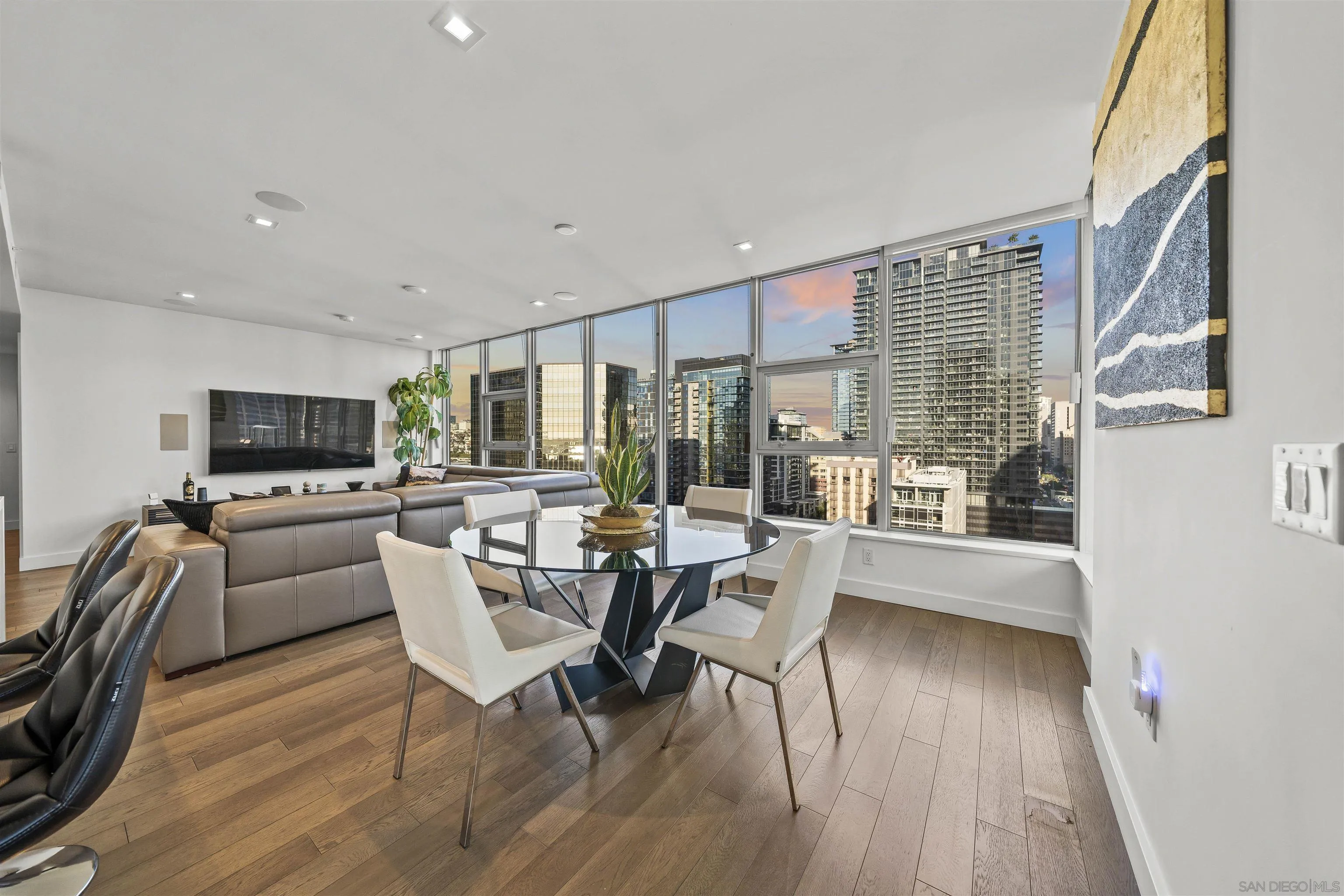 Photo #17: 260006121 Listing: Photo #17