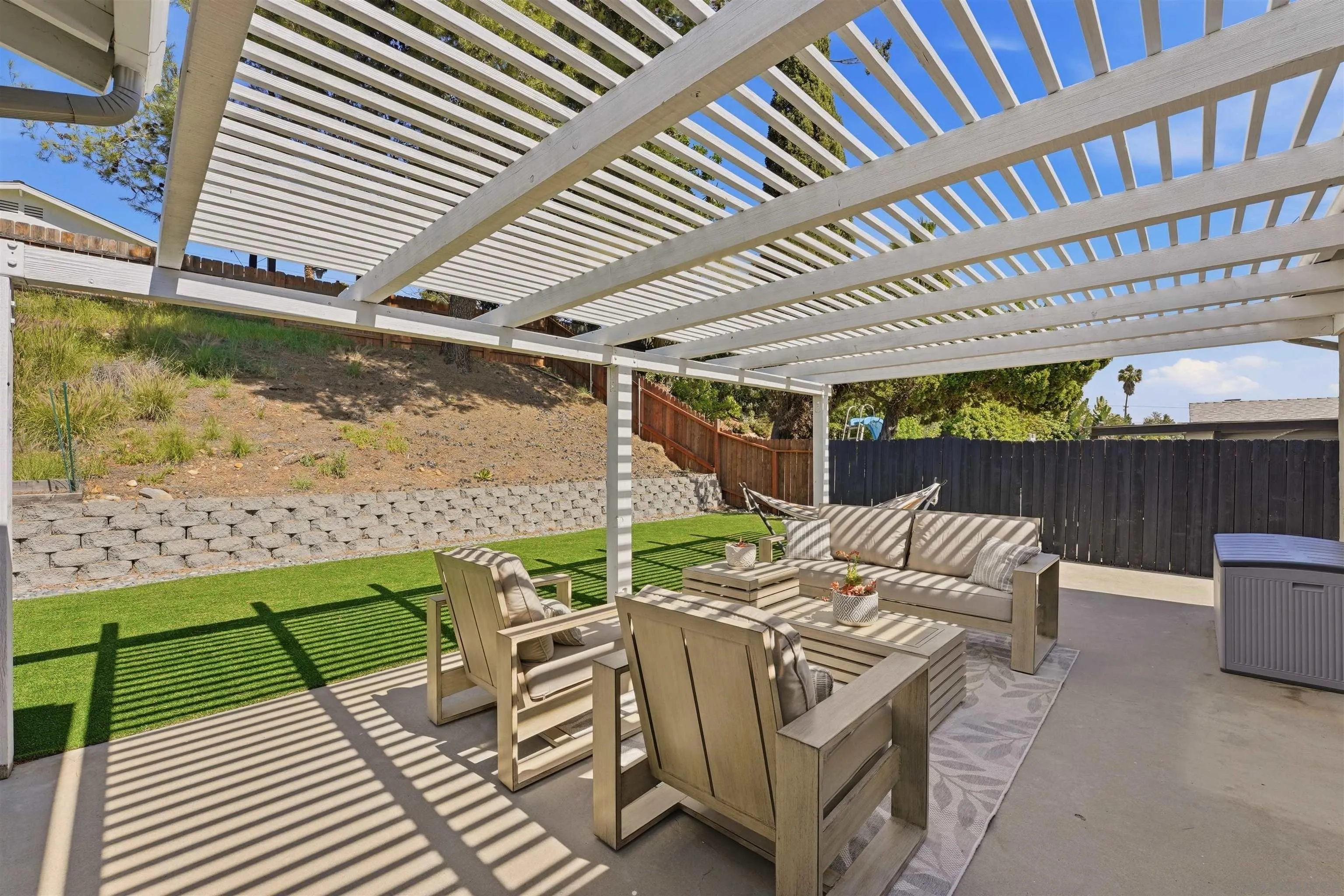 https://cdn.realtyfeed.com/cdn/127/260006131/32728edb108ad35d2595b38e7756fd58.webp