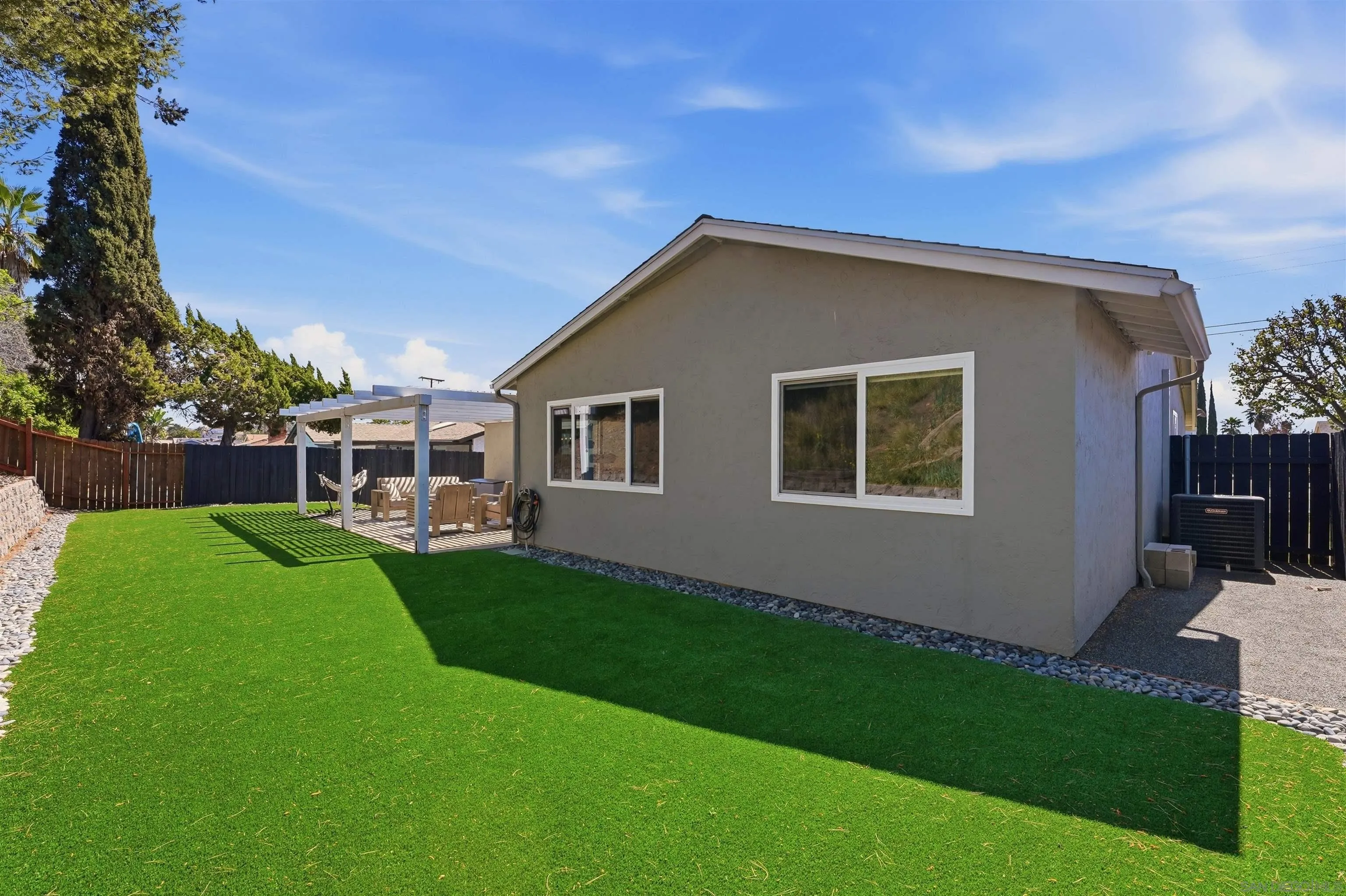 https://cdn.realtyfeed.com/cdn/127/260006131/36c473bb31cf24d1f797c8f0ba51d9ce.webp
