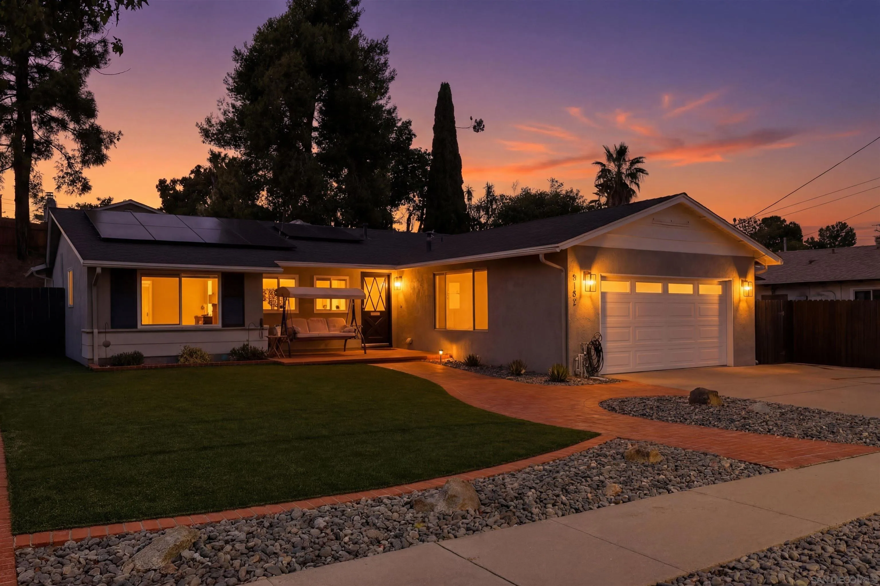 https://cdn.realtyfeed.com/cdn/127/260006131/878c6d45a0faf676e83a5cb21eb75782.webp