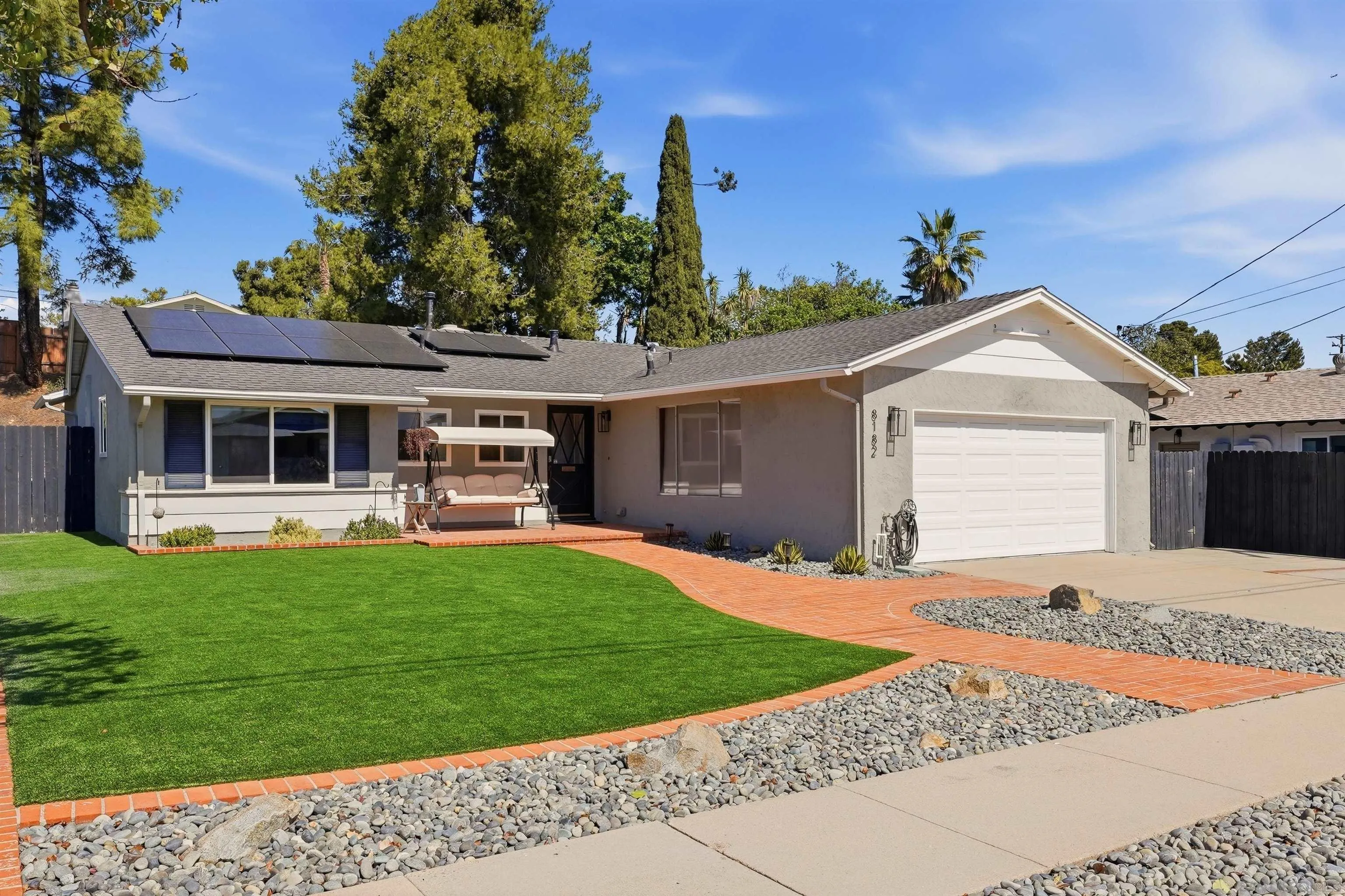 https://cdn.realtyfeed.com/cdn/127/260006131/b28e3000d3cf2c32b8ad327828e36549.webp