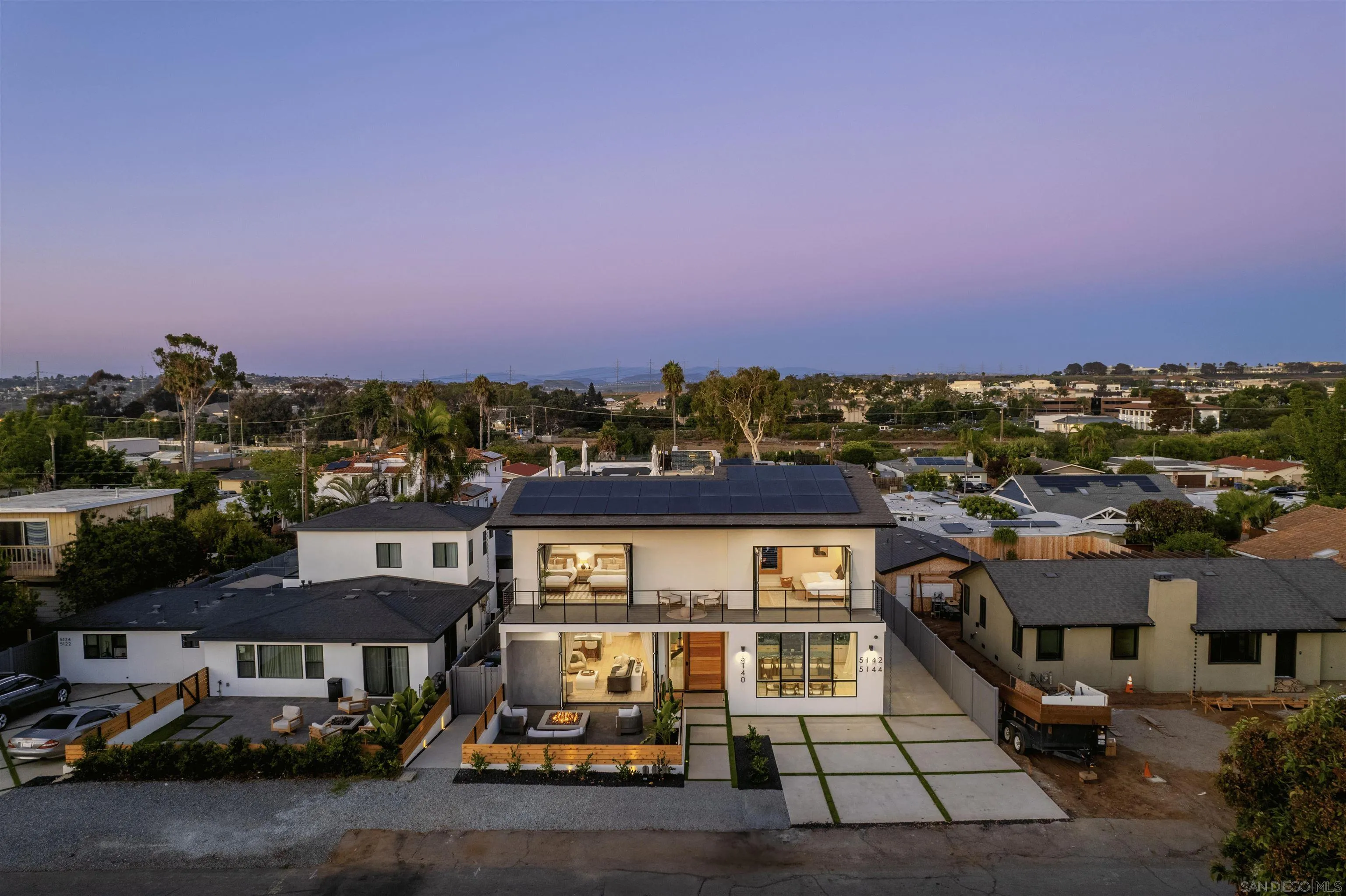 5140 Los Robles Dr, Carlsbad, CA, 92008