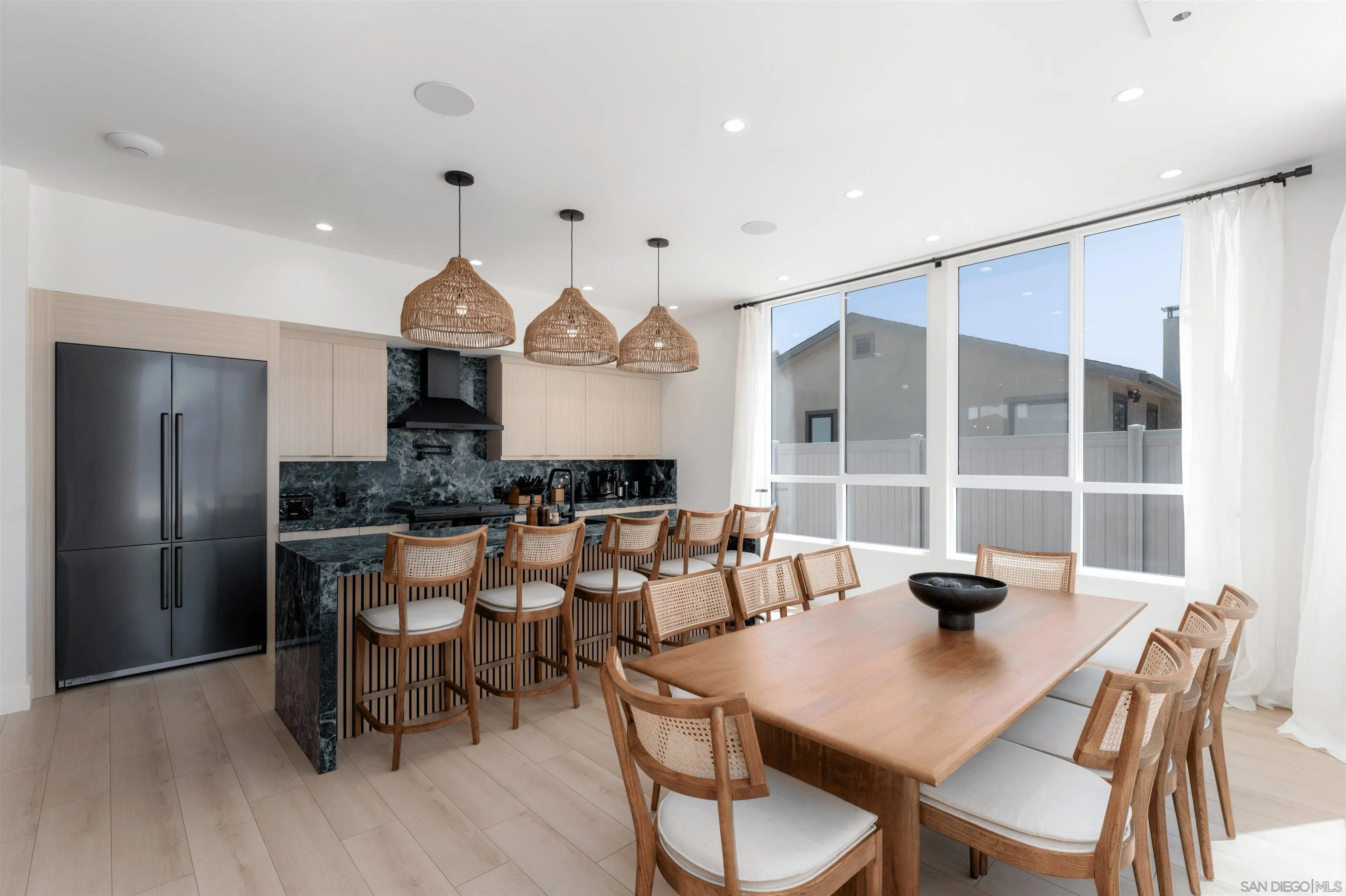 5140 Los Robles Dr, Carlsbad, CA, 92008