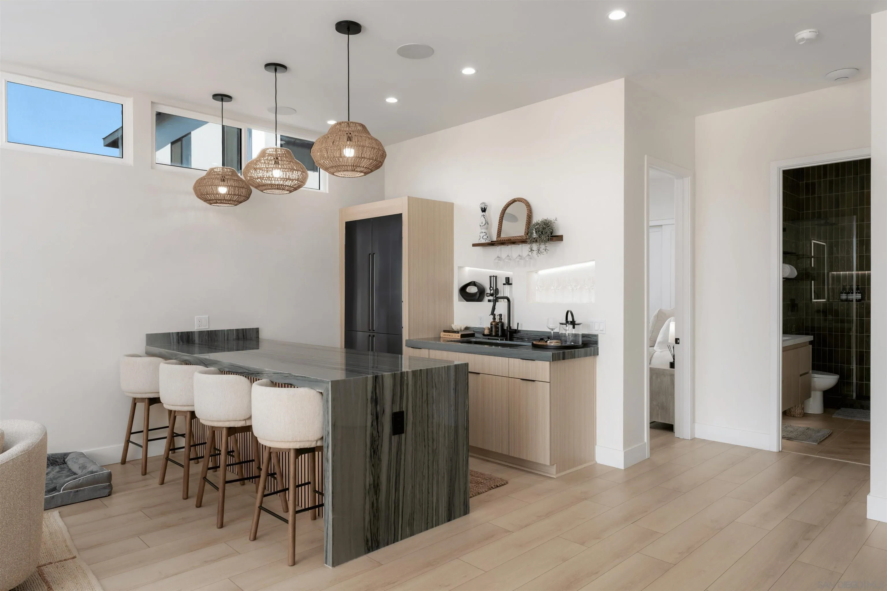 5140 Los Robles Dr, Carlsbad, CA, 92008