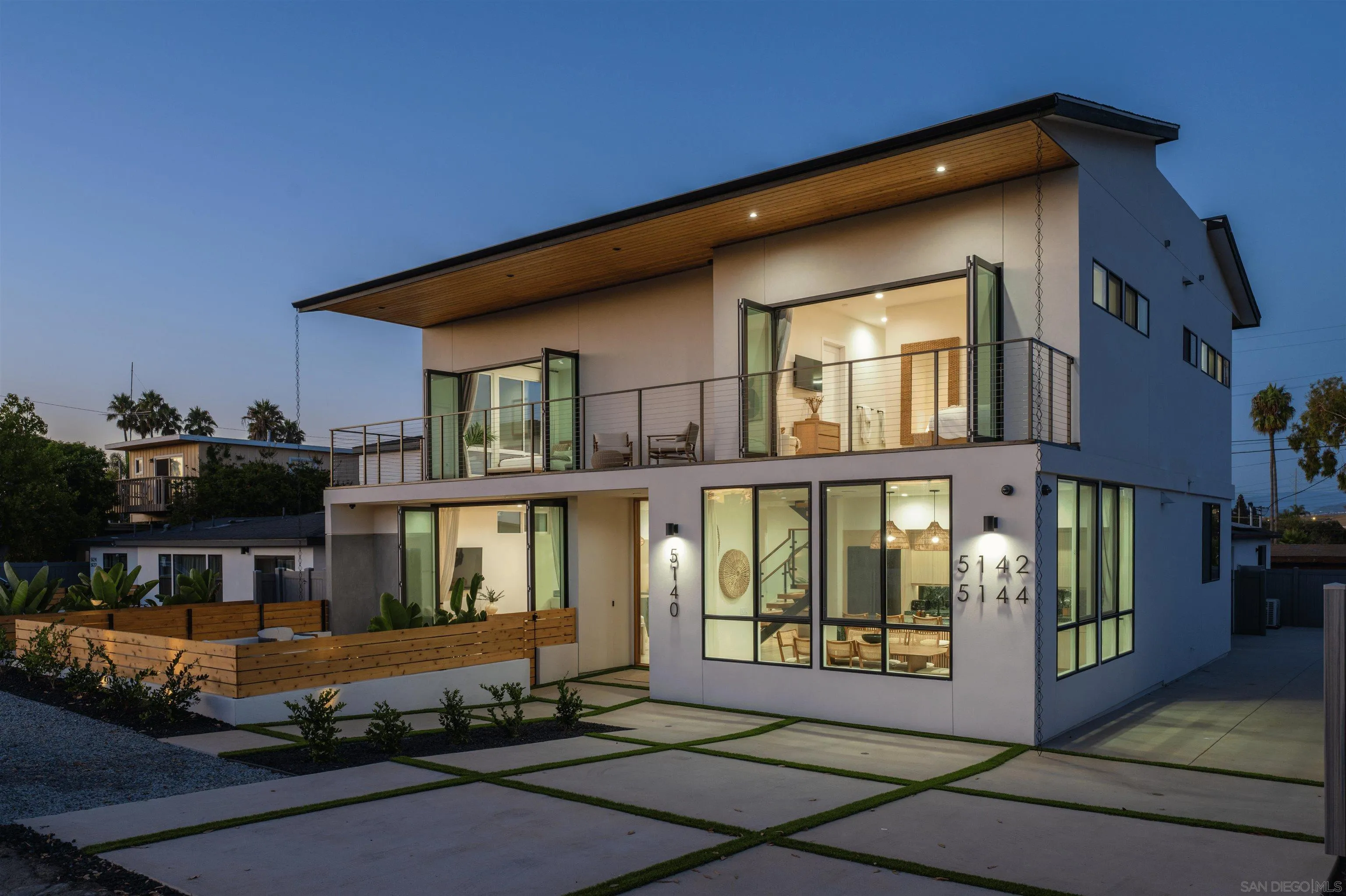 5140 Los Robles Dr, Carlsbad, CA, 92008