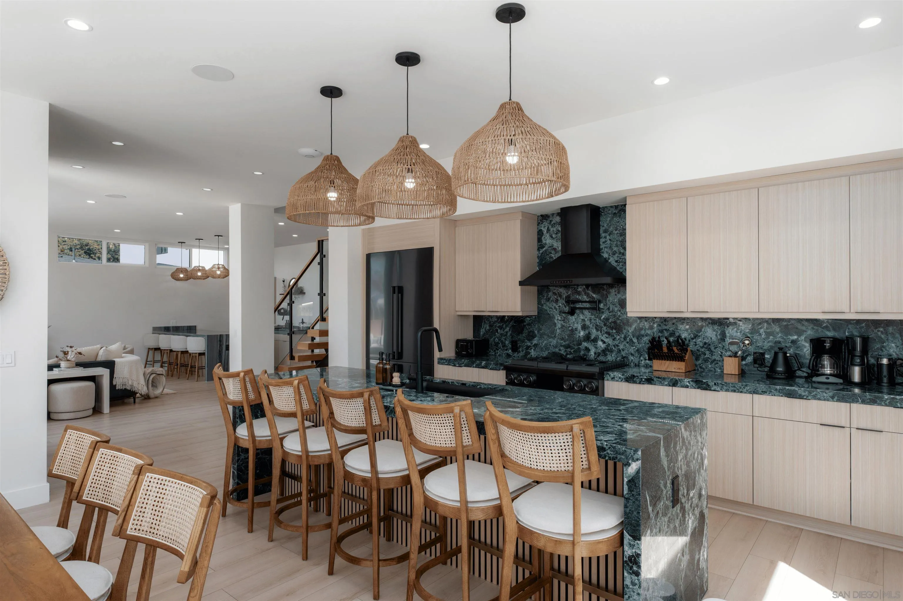 5140 Los Robles Dr, Carlsbad, CA, 92008