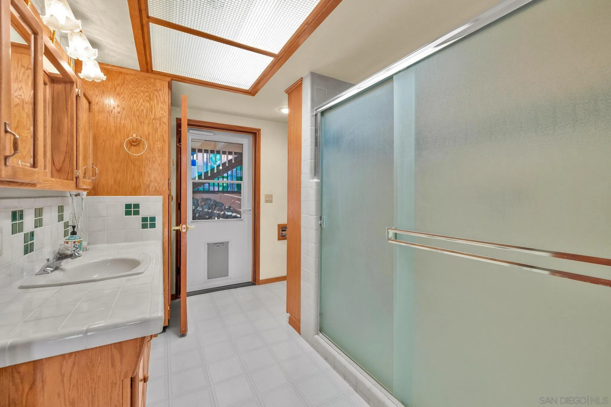 https://cdn.realtyfeed.com/cdn/127/260006134/0ecbe7d6332a706859c07563cb48ae07.webp