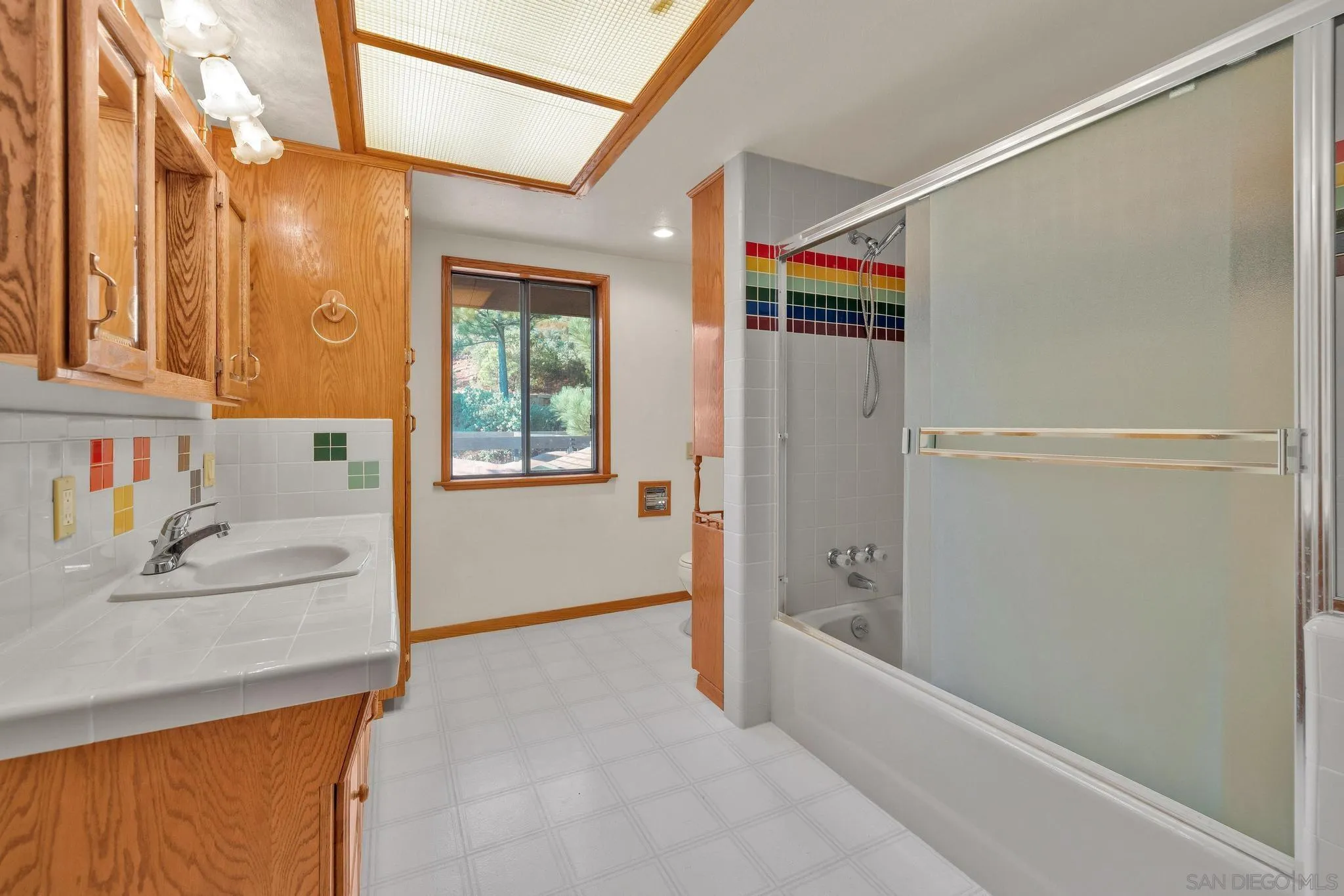 https://cdn.realtyfeed.com/cdn/127/260006134/8c5ca846aed11bb6332177b77fde8a9f.webp