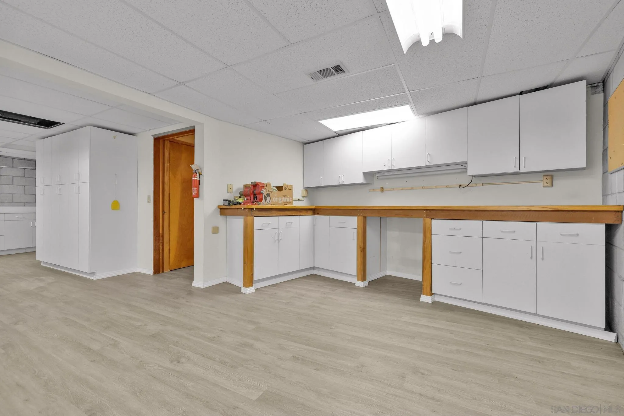 https://cdn.realtyfeed.com/cdn/127/260006134/97f893a1b5629d1c3c8ad78991958788.webp