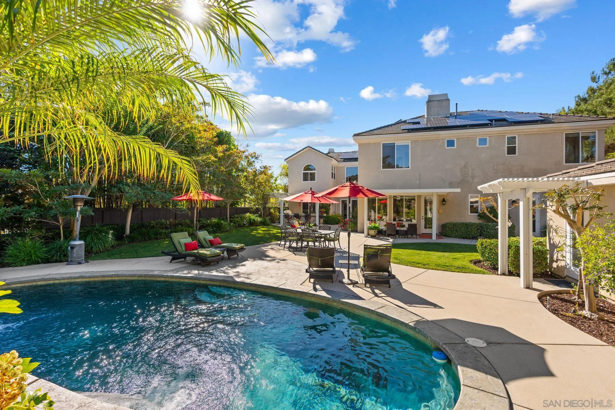 https://cdn.realtyfeed.com/cdn/127/260006136/16d52f71575bdfe68221af30372c5a0a.webp