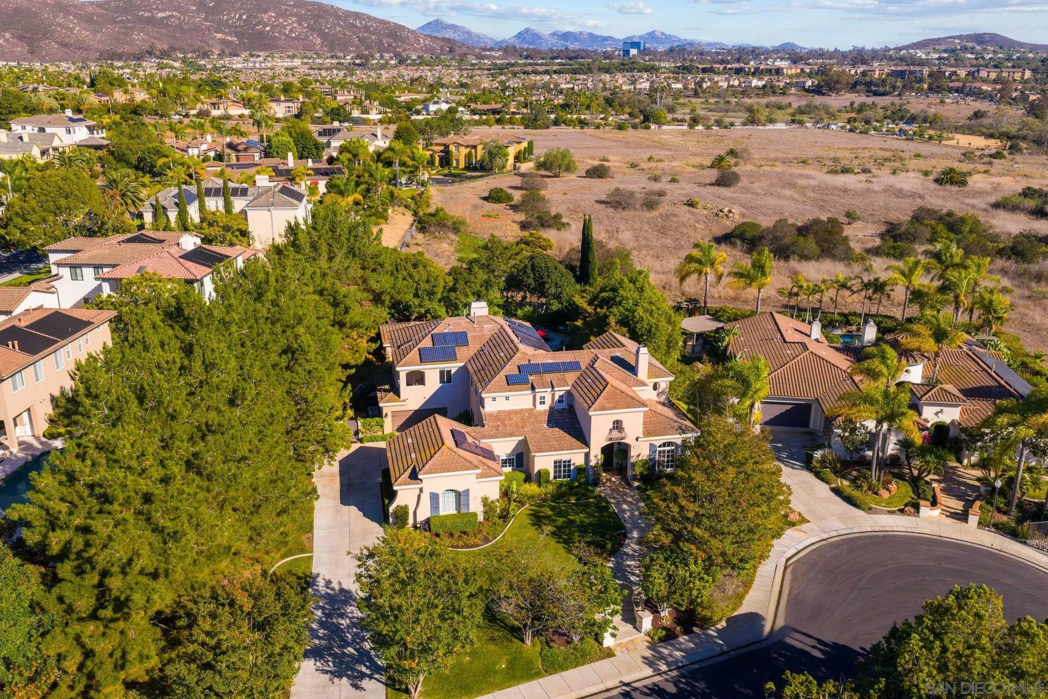 https://cdn.realtyfeed.com/cdn/127/260006136/36c86e3fd437c64ad4ad54cac93def70.webp
