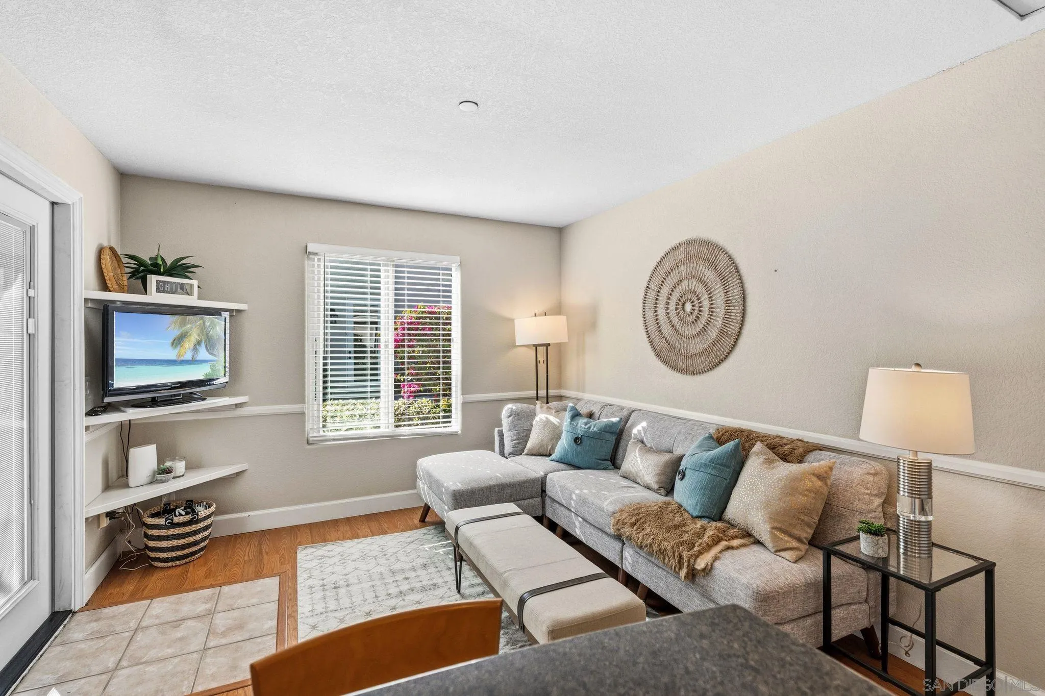 https://cdn.realtyfeed.com/cdn/127/260006136/cd549000ead1243829219b8baf715305.webp