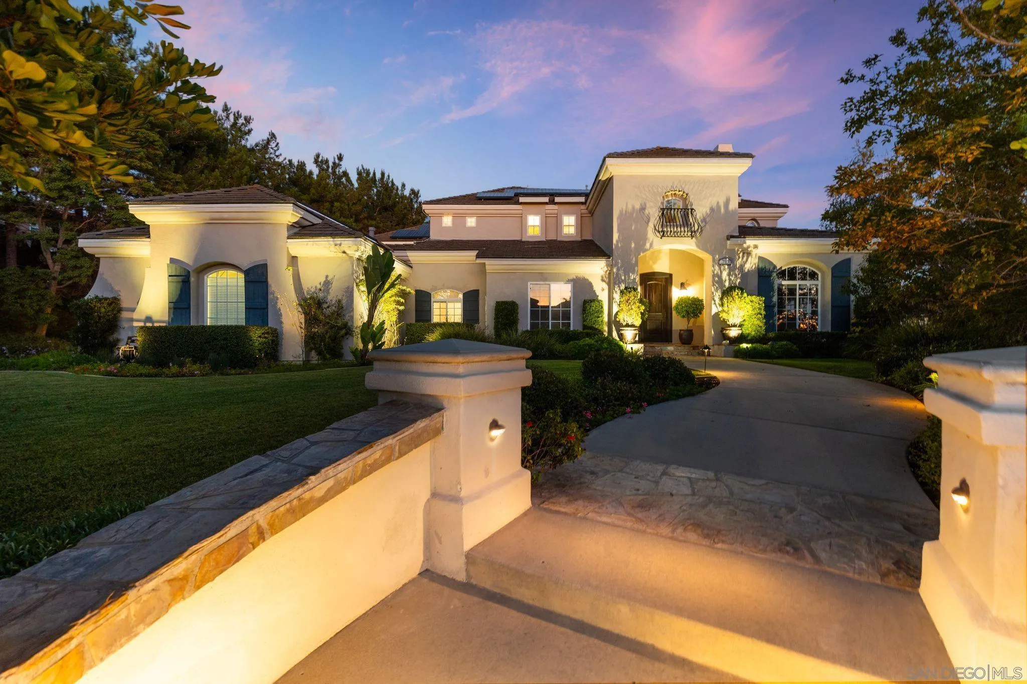 https://cdn.realtyfeed.com/cdn/127/260006136/d993d0363ad982375c4ea4073be011f0.webp