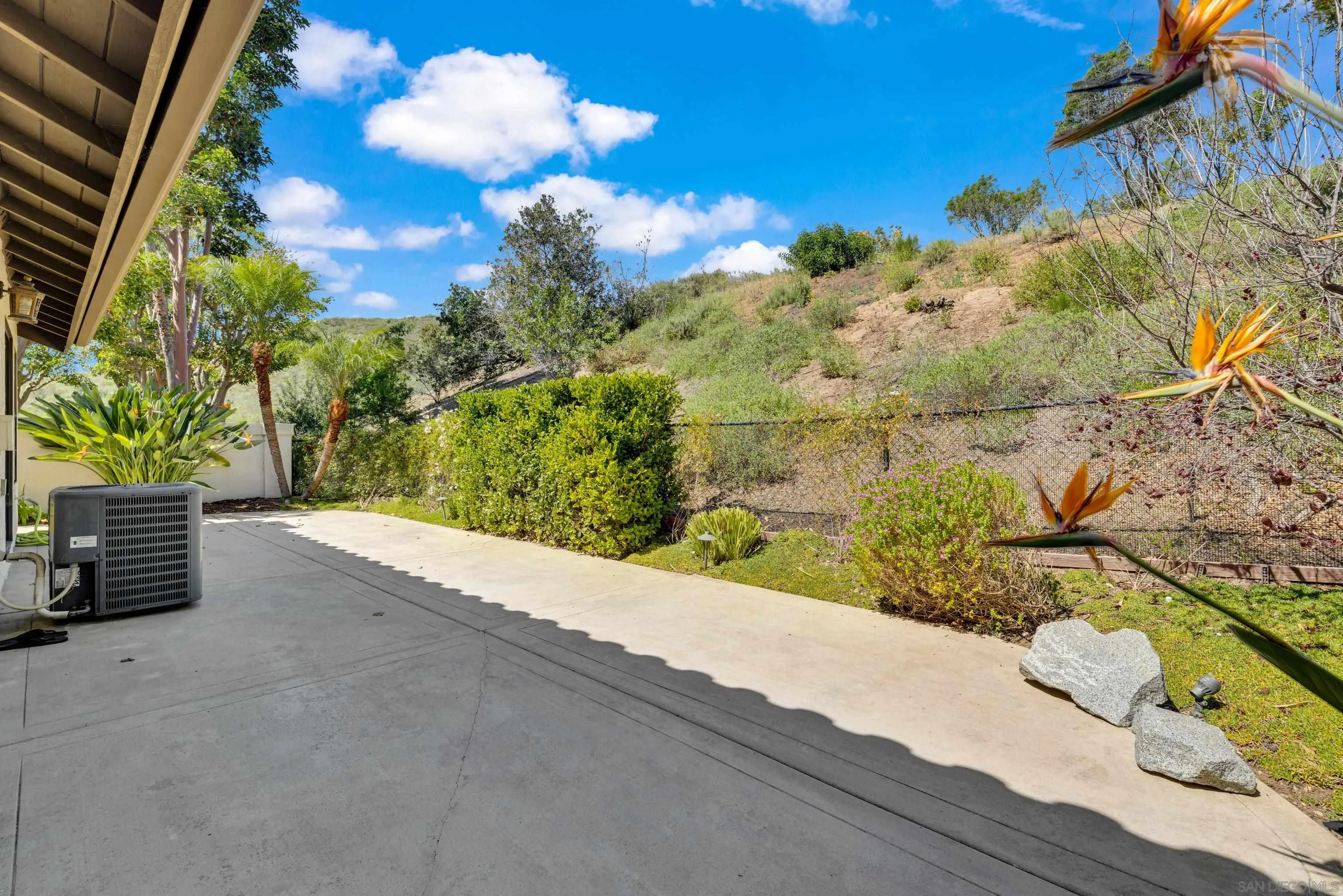 https://cdn.realtyfeed.com/cdn/127/260006138/131a18f6e75decfad350a8135b7cf59c.webp