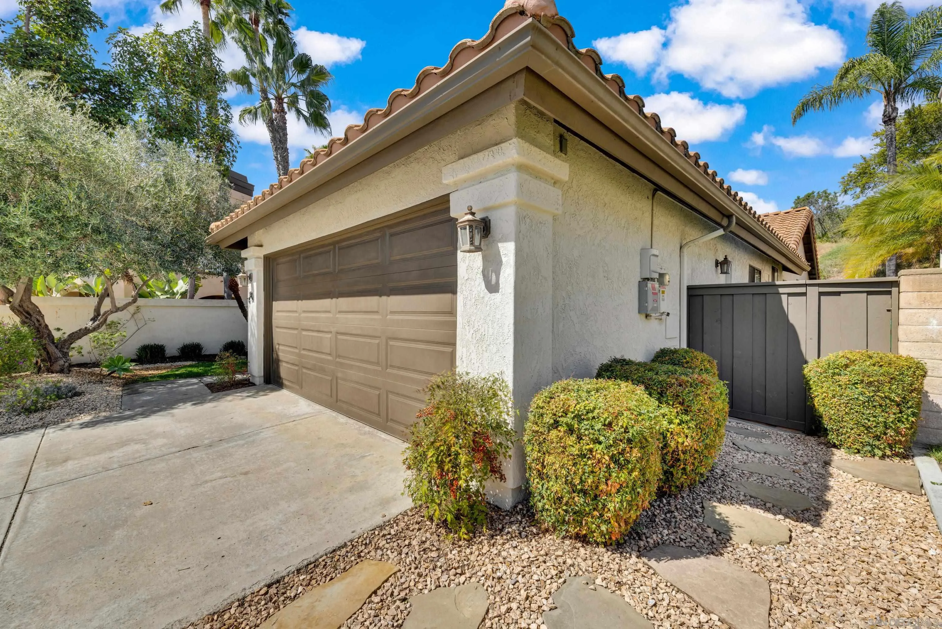 https://cdn.realtyfeed.com/cdn/127/260006138/440bf64bea276f46ab8788737f907efa.webp