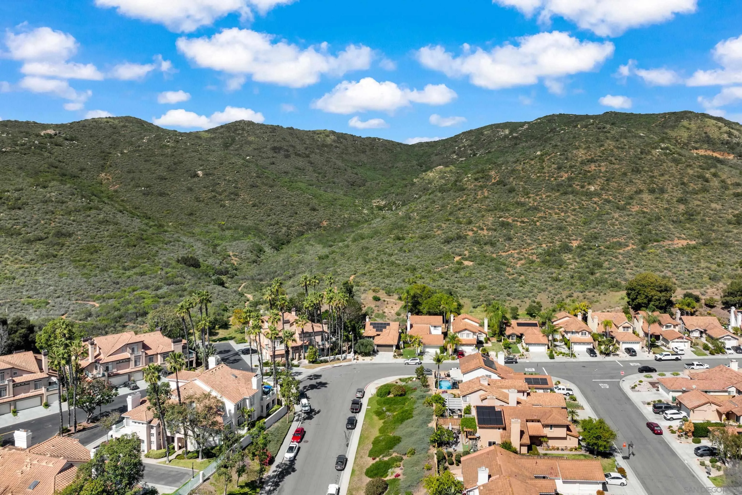 https://cdn.realtyfeed.com/cdn/127/260006138/8149c4b29bf5a873c638797b52823aa5.webp