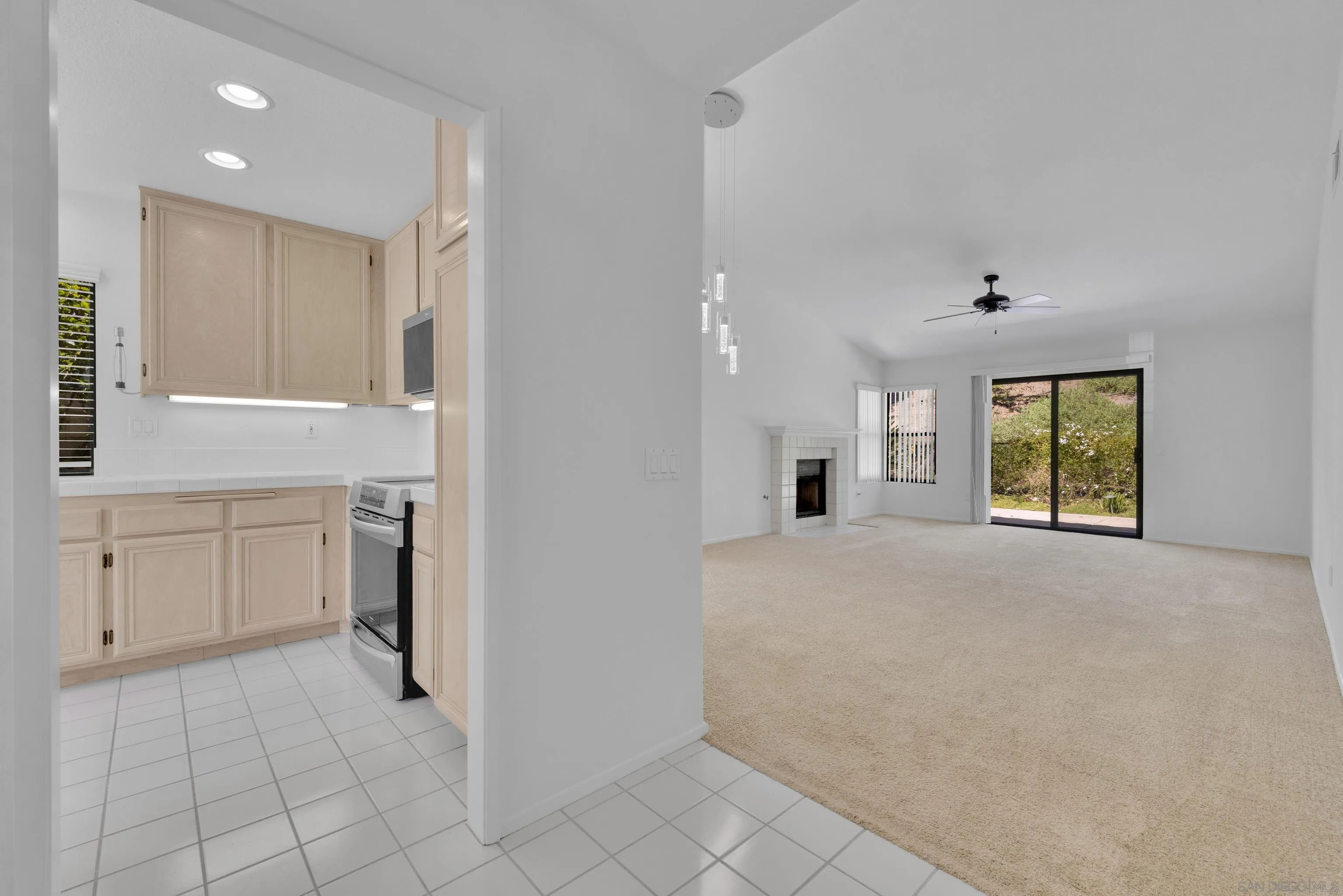 https://cdn.realtyfeed.com/cdn/127/260006138/c174c379eea49075f593e87387f35e0f.webp