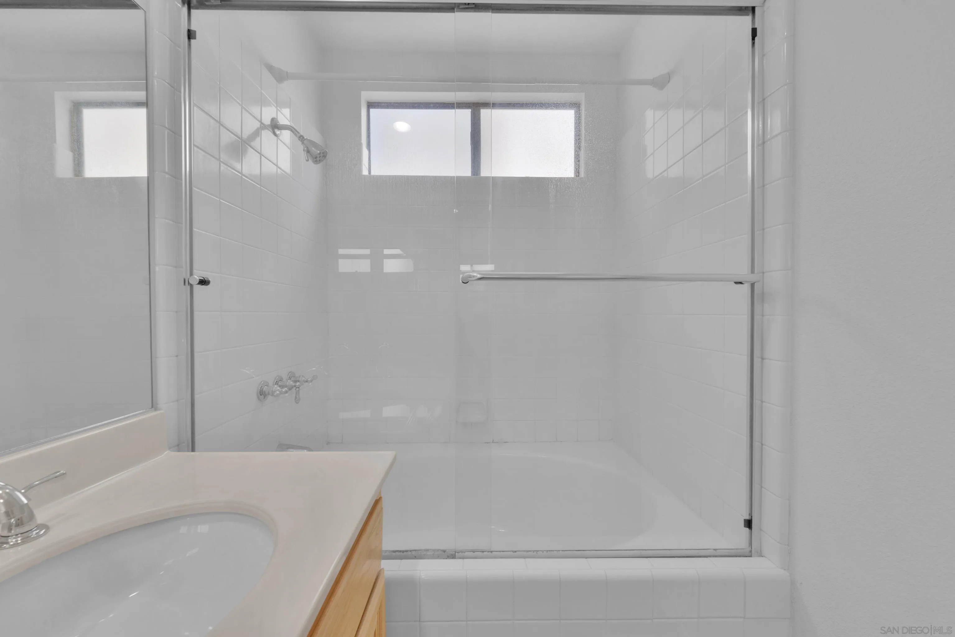 https://cdn.realtyfeed.com/cdn/127/260006138/dbec94ada2df715dd0894142a82092d6.webp