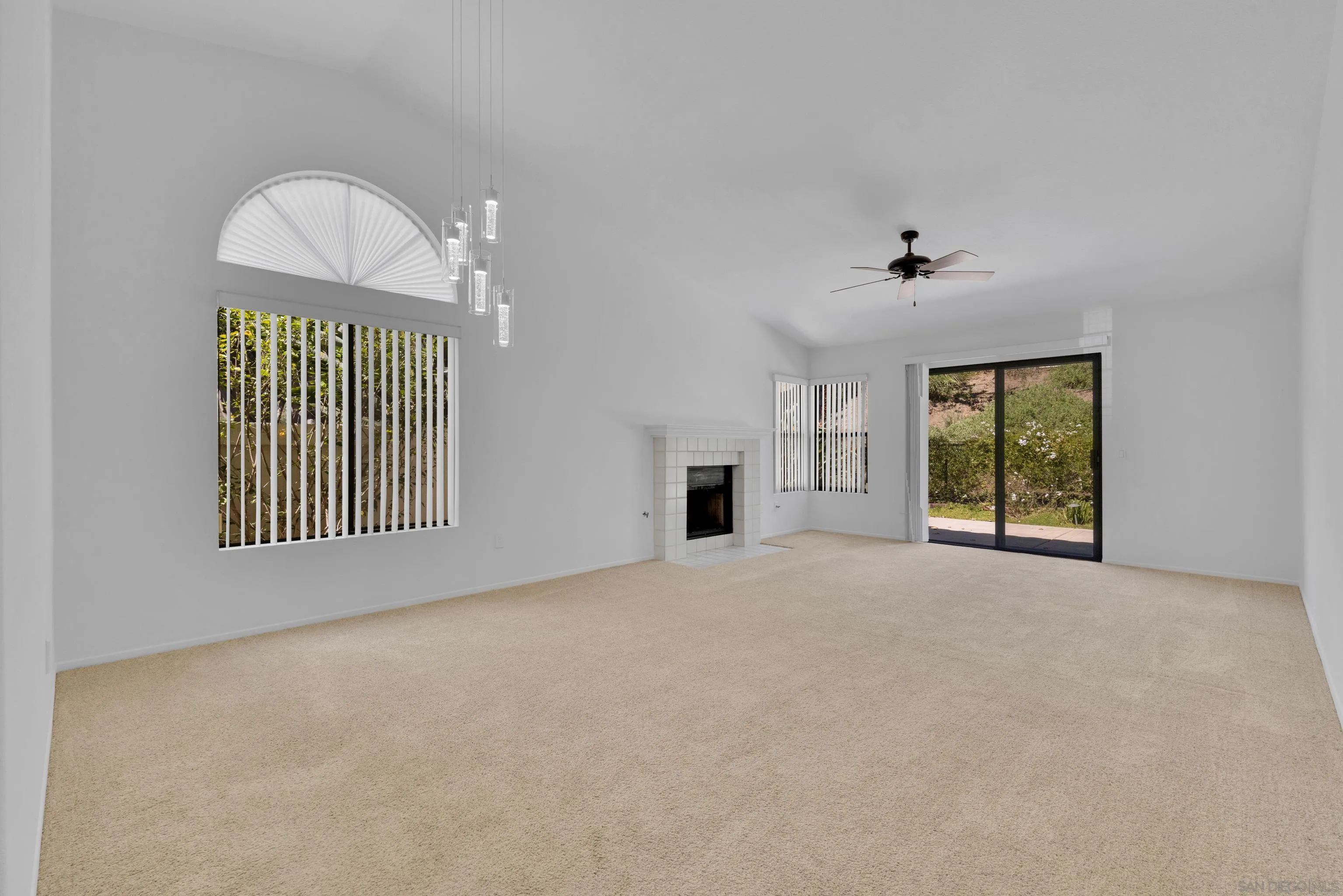 https://cdn.realtyfeed.com/cdn/127/260006138/e225e8fe55a285fb353d778e6a200be5.webp