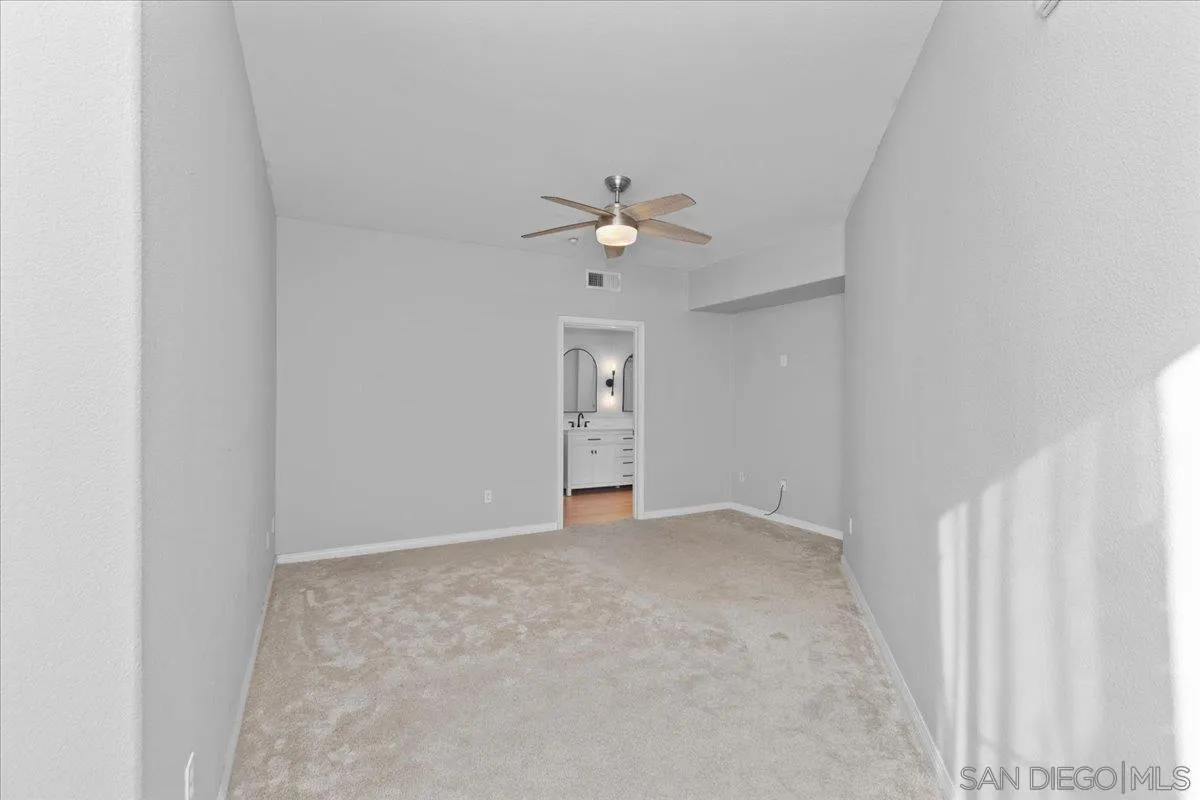 Photo #12: 260006146 Listing: Photo #12