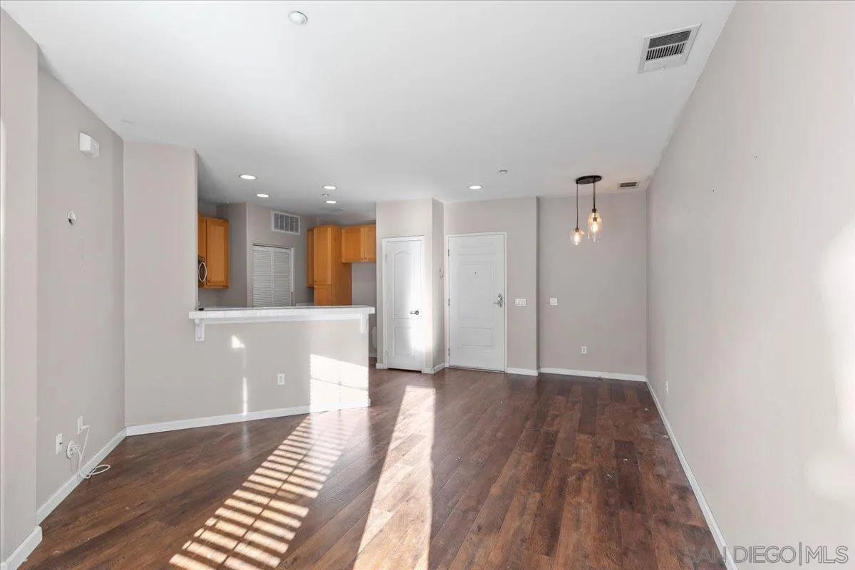 Photo #10: 260006146 Listing: Photo #10