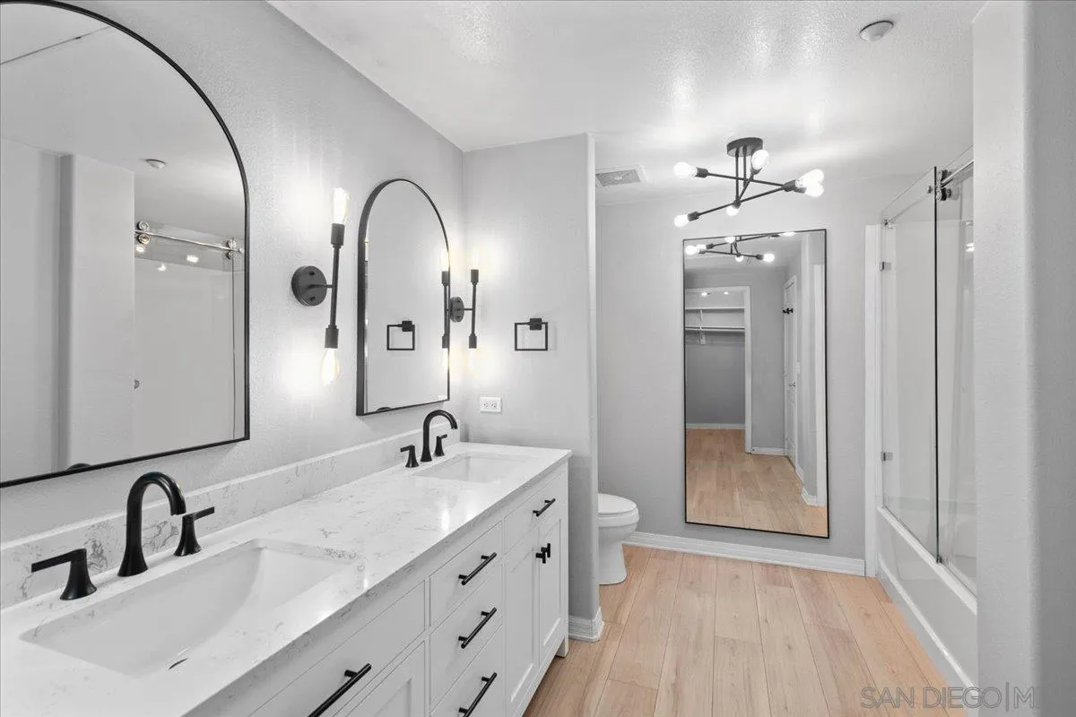 Photo #15: 260006146 Listing: Photo #15