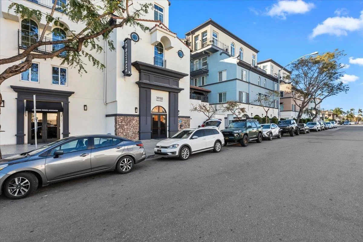 Photo #2: 260006146 Listing: Photo #2