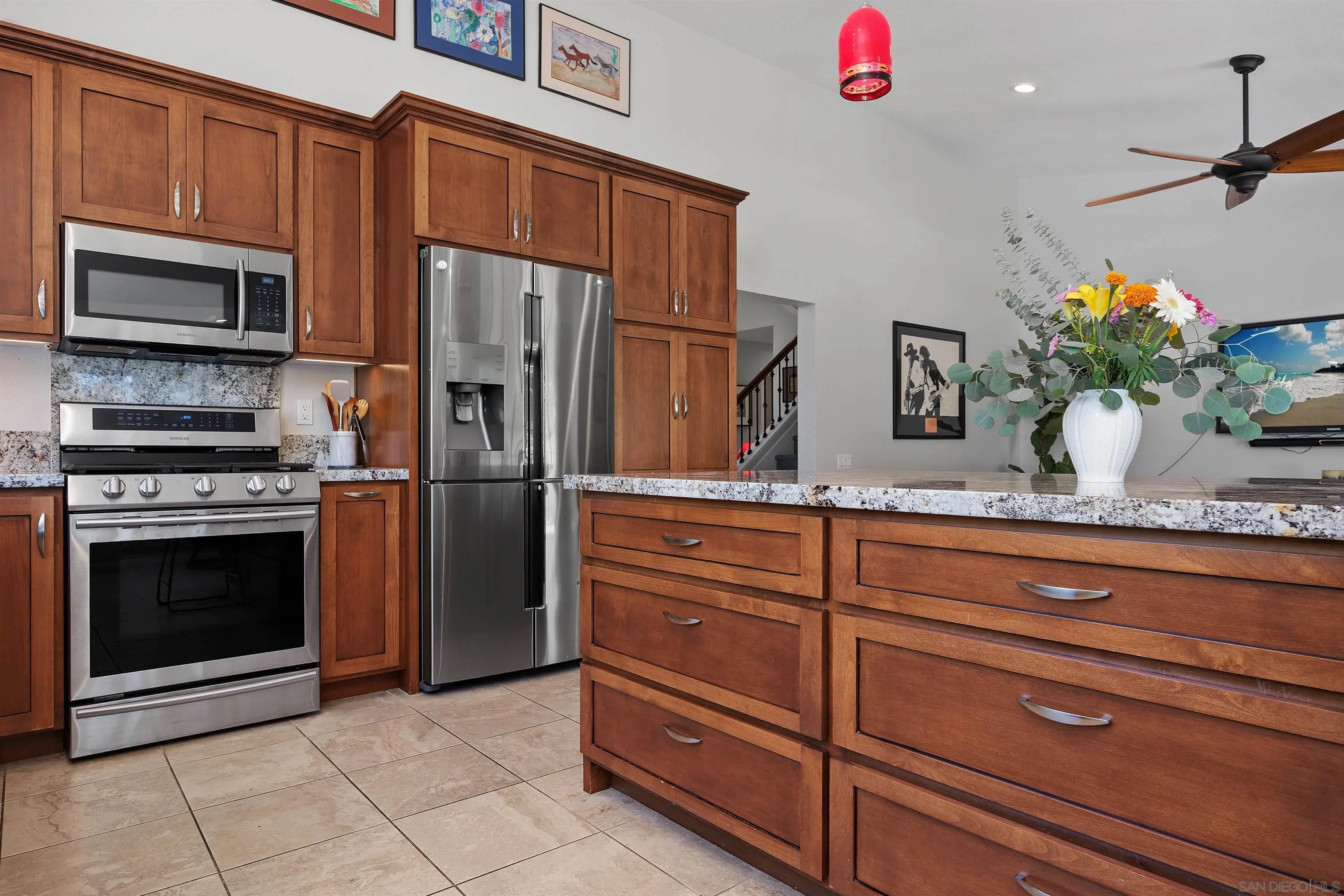 https://cdn.realtyfeed.com/cdn/127/260006157/1c3982d9cbf93a4ead58f2bf9f45c03f.webp