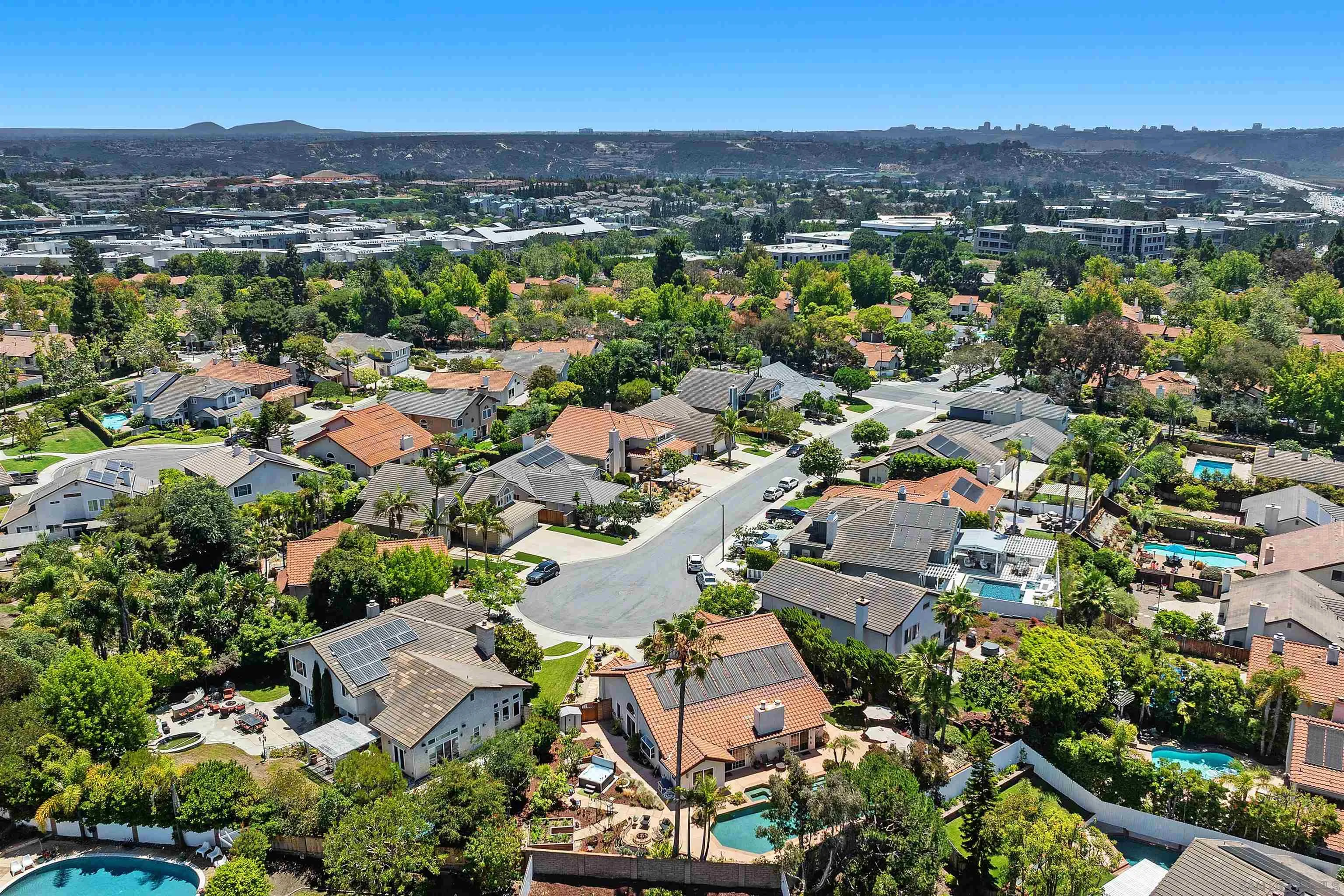 https://cdn.realtyfeed.com/cdn/127/260006157/c5a024290e81f25d25658168524adc4c.webp