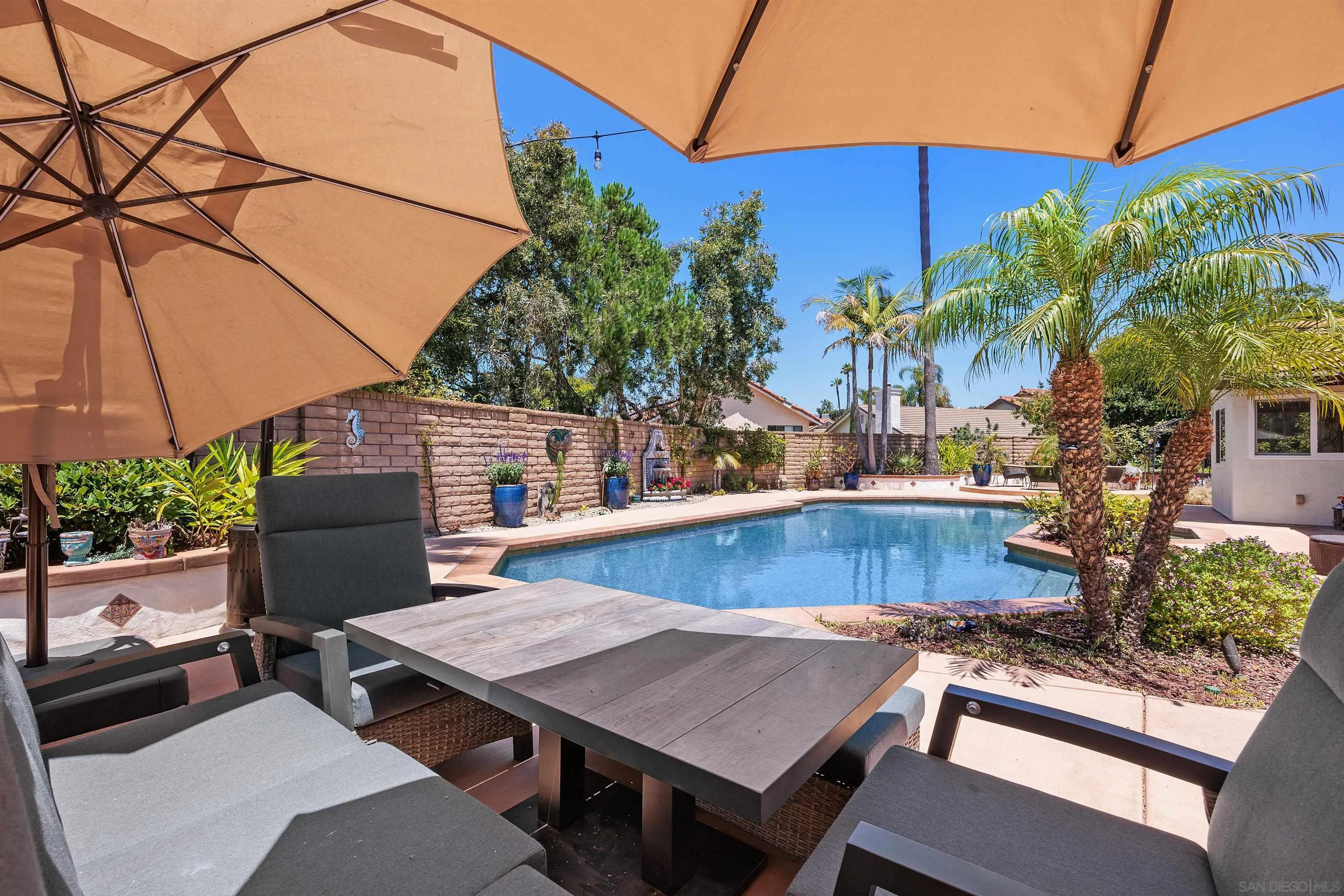 https://cdn.realtyfeed.com/cdn/127/260006157/cb5a6189d8b00834905a737c41077b79.webp