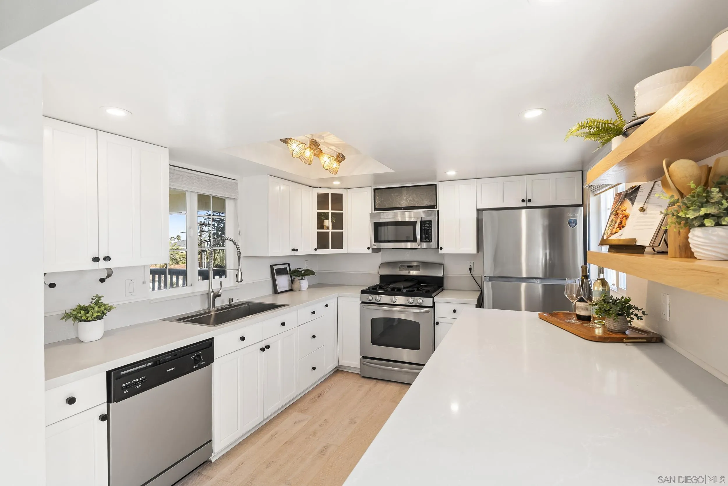 Photo #7: 260006160 Listing: Photo #7