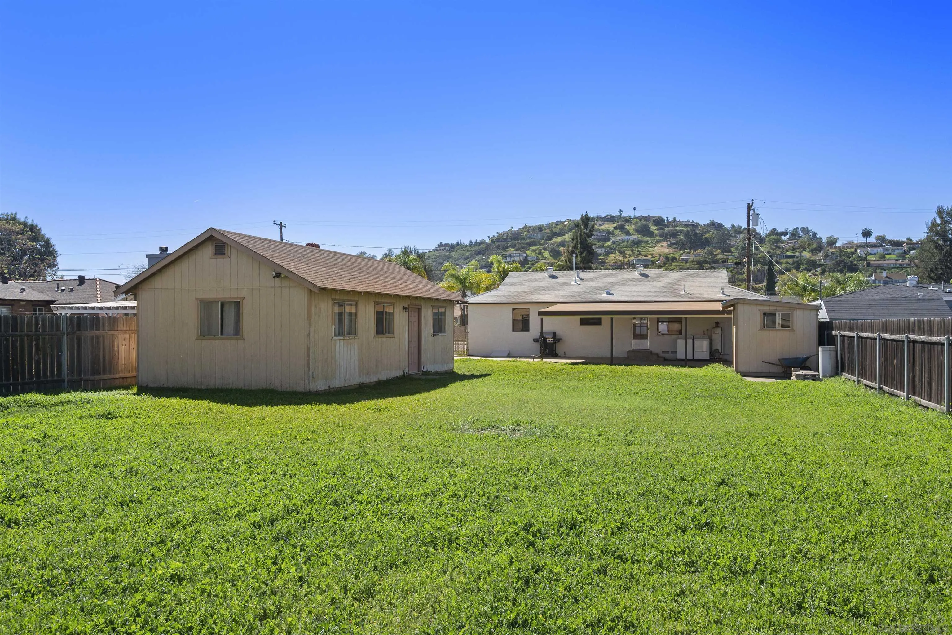 https://cdn.realtyfeed.com/cdn/127/260006164/28cd9e77db0926181b5fe2aa35939691.webp