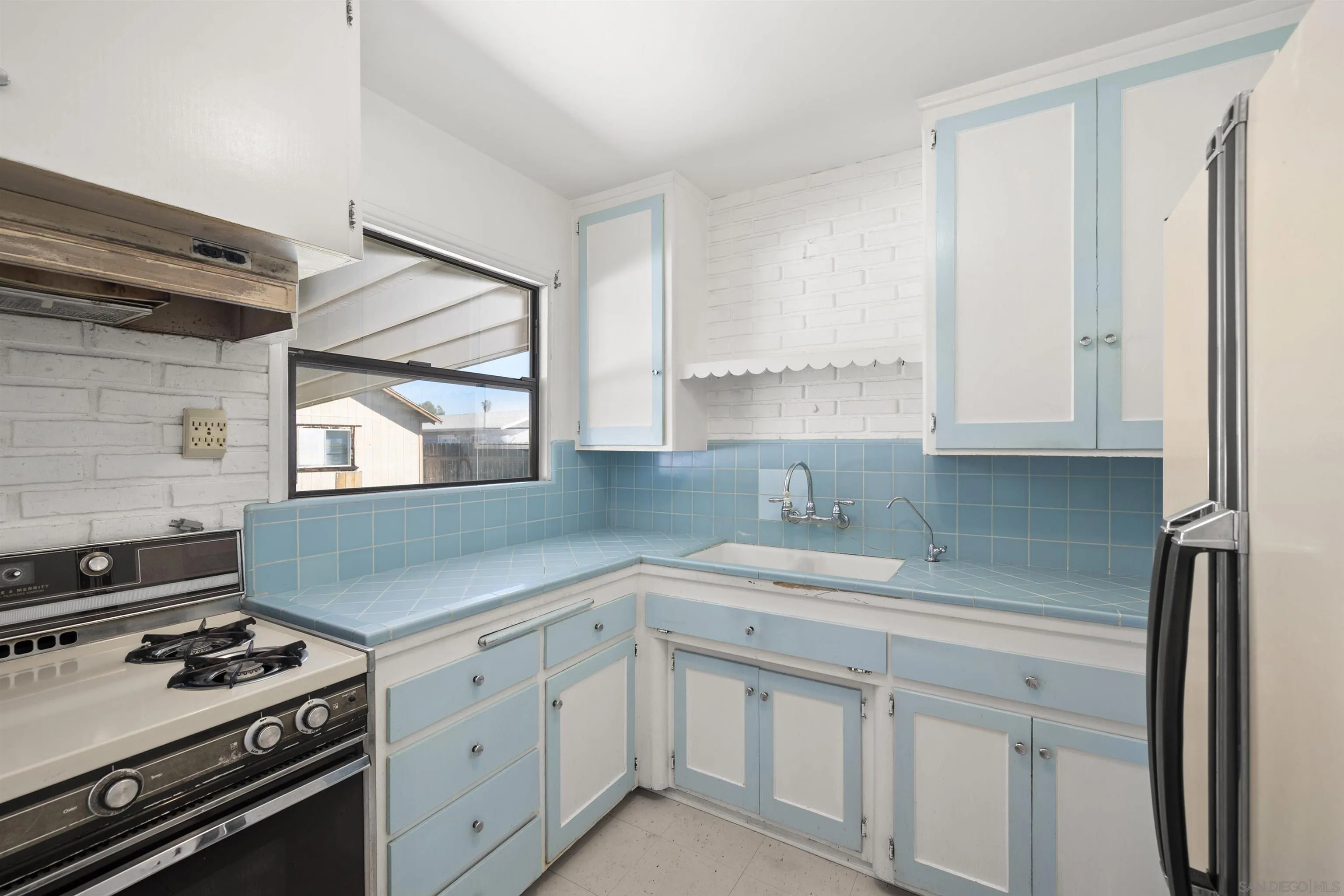 https://cdn.realtyfeed.com/cdn/127/260006164/d9633ae1078f33a98bd30fa69490f779.webp