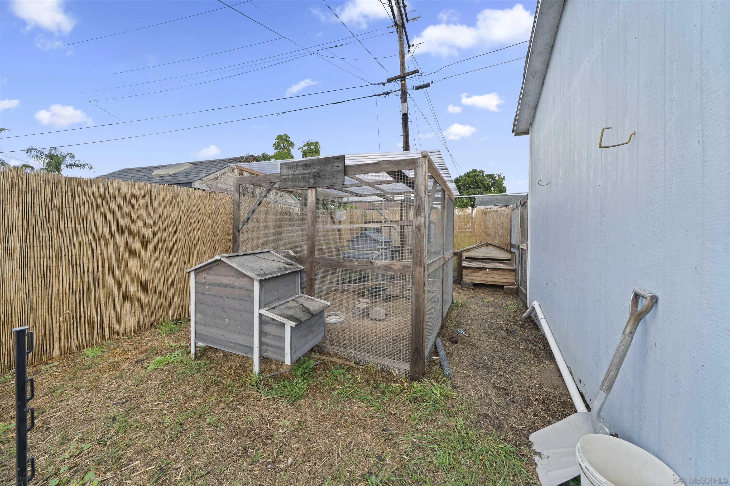 https://cdn.realtyfeed.com/cdn/127/260006179/385880166a196903ecb72fa753e8f14c.webp