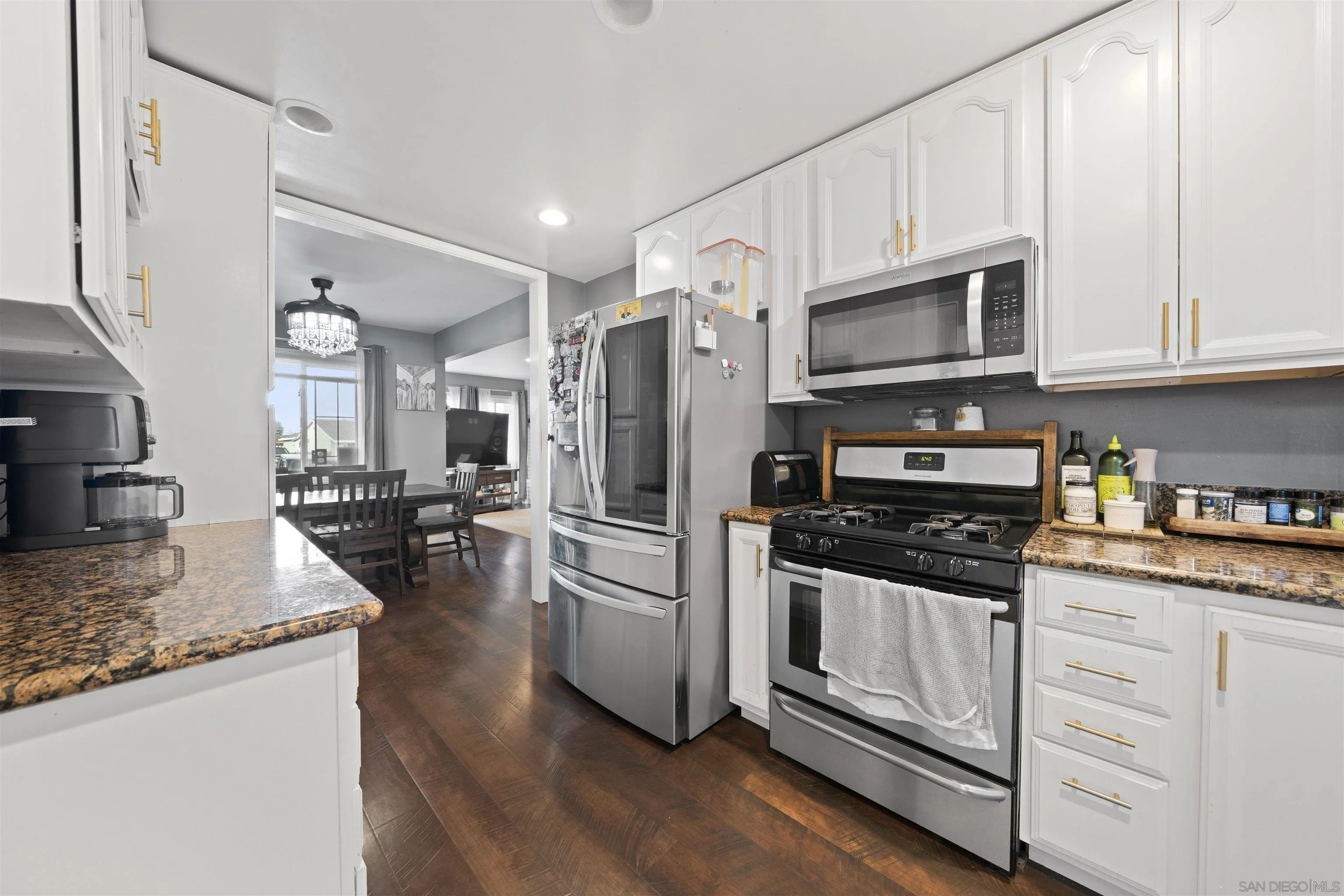 https://cdn.realtyfeed.com/cdn/127/260006179/4c028c001777acad87ffa5e16d73291c.webp
