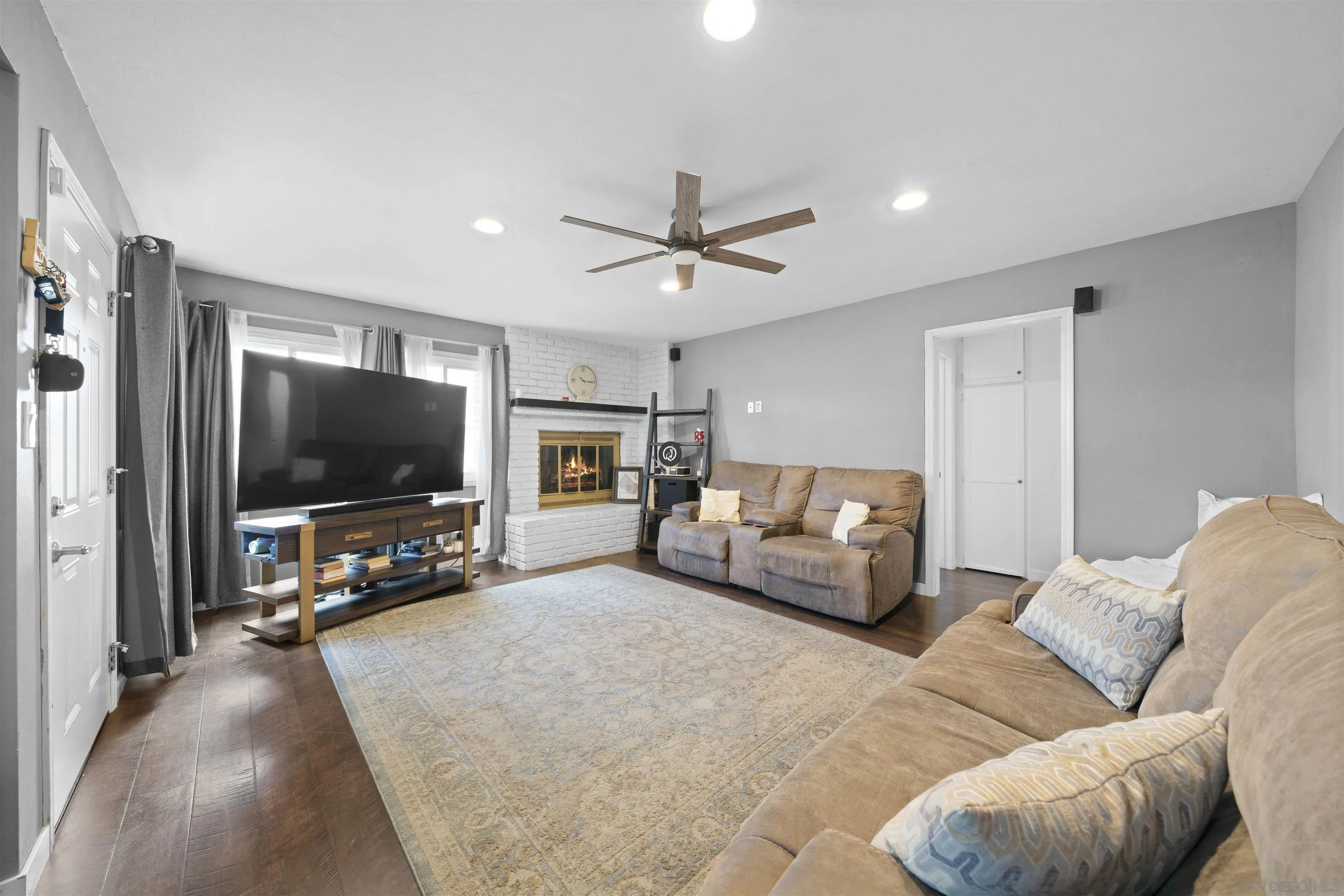 https://cdn.realtyfeed.com/cdn/127/260006179/d0f49a07d8746b1822b7a6cbceb13cae.webp