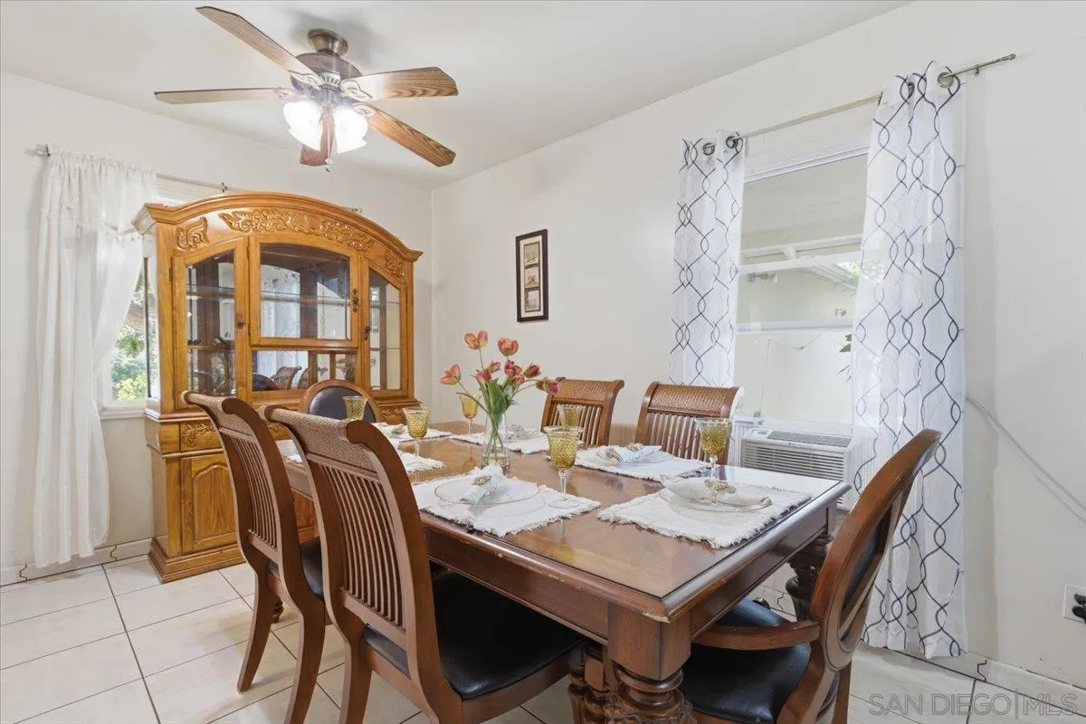 https://cdn.realtyfeed.com/cdn/127/260006180/4d041f37ccc0b9547dc1ab81e0f759b3.webp