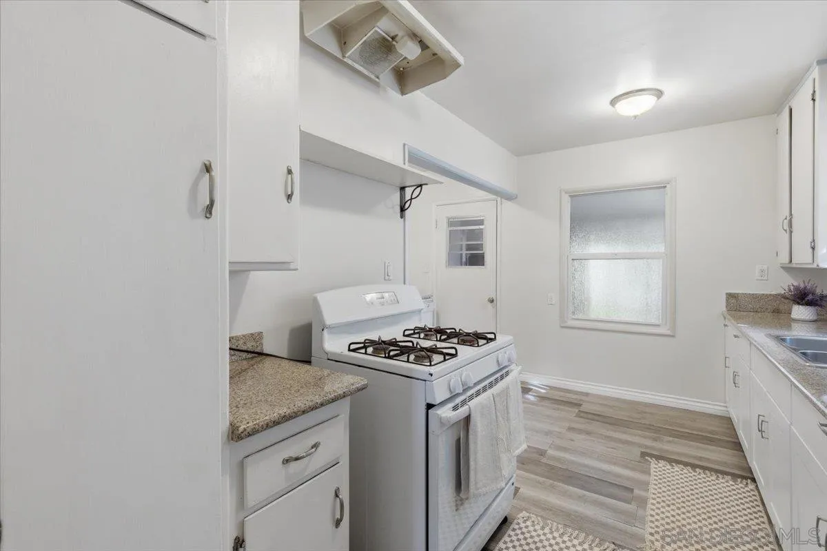 https://cdn.realtyfeed.com/cdn/127/260006180/e11842df4848feaa8b5ac05db47929d5.webp
