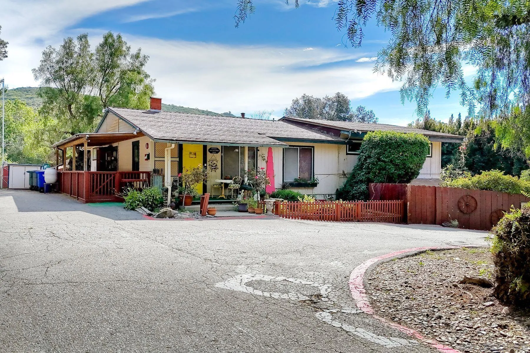 https://cdn.realtyfeed.com/cdn/127/260006191/6bad90f100e5b8ab87b150e6e0b1d032.webp