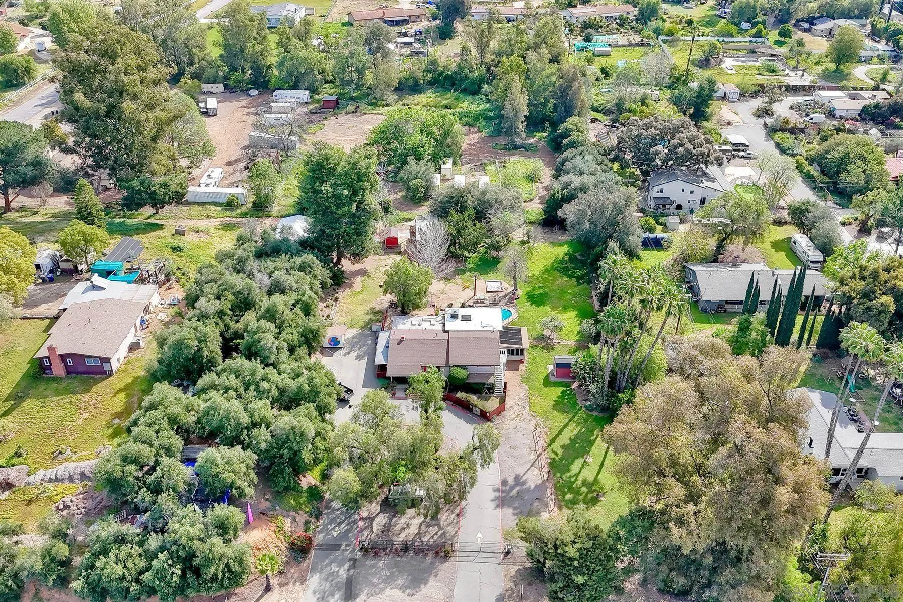 https://cdn.realtyfeed.com/cdn/127/260006191/828b2d9a0c190ba2c954bb491ba4ab9c.webp