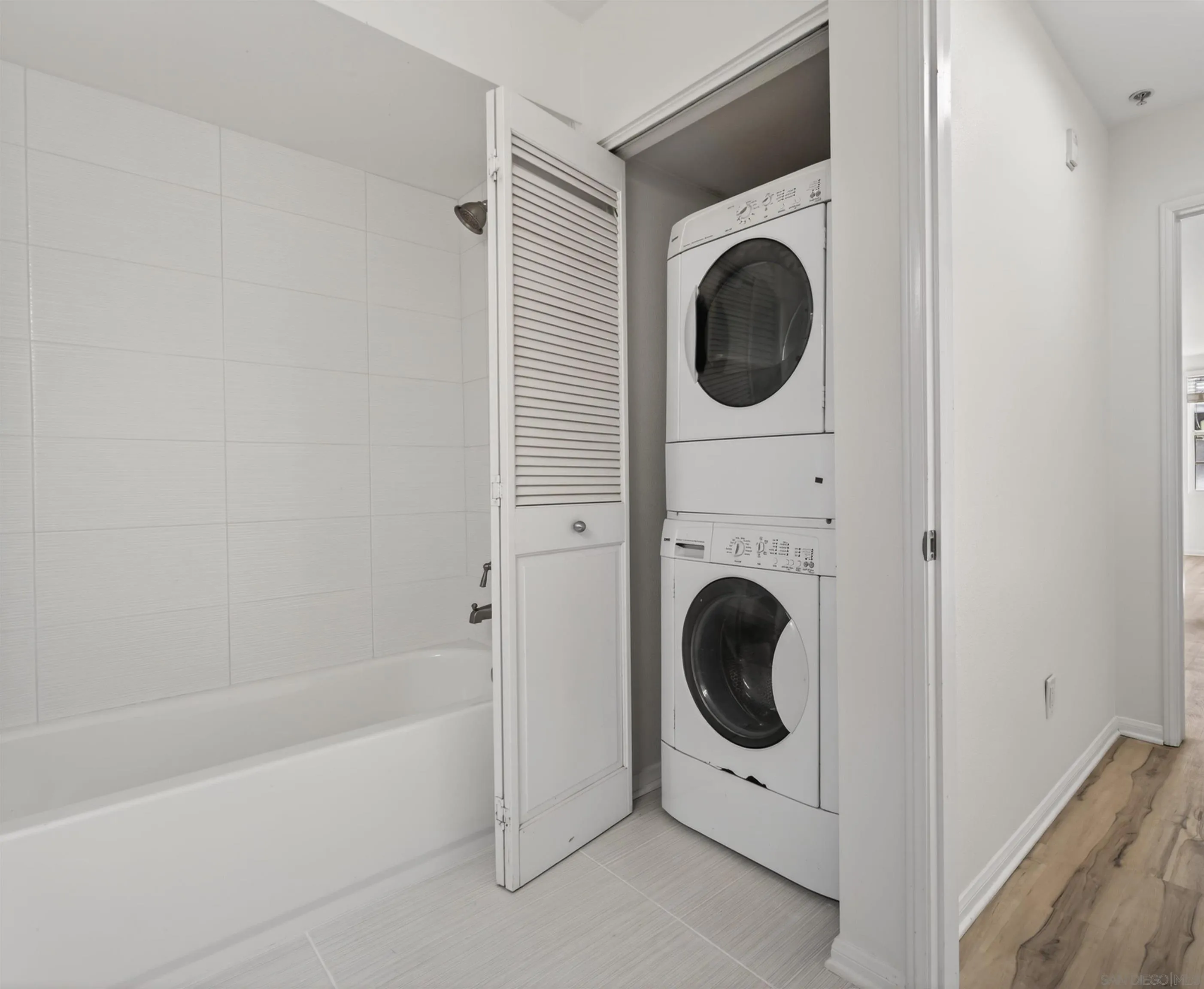 https://cdn.realtyfeed.com/cdn/127/260006198/72177a792797dfabcdd6f9f6e60e0aa8.webp