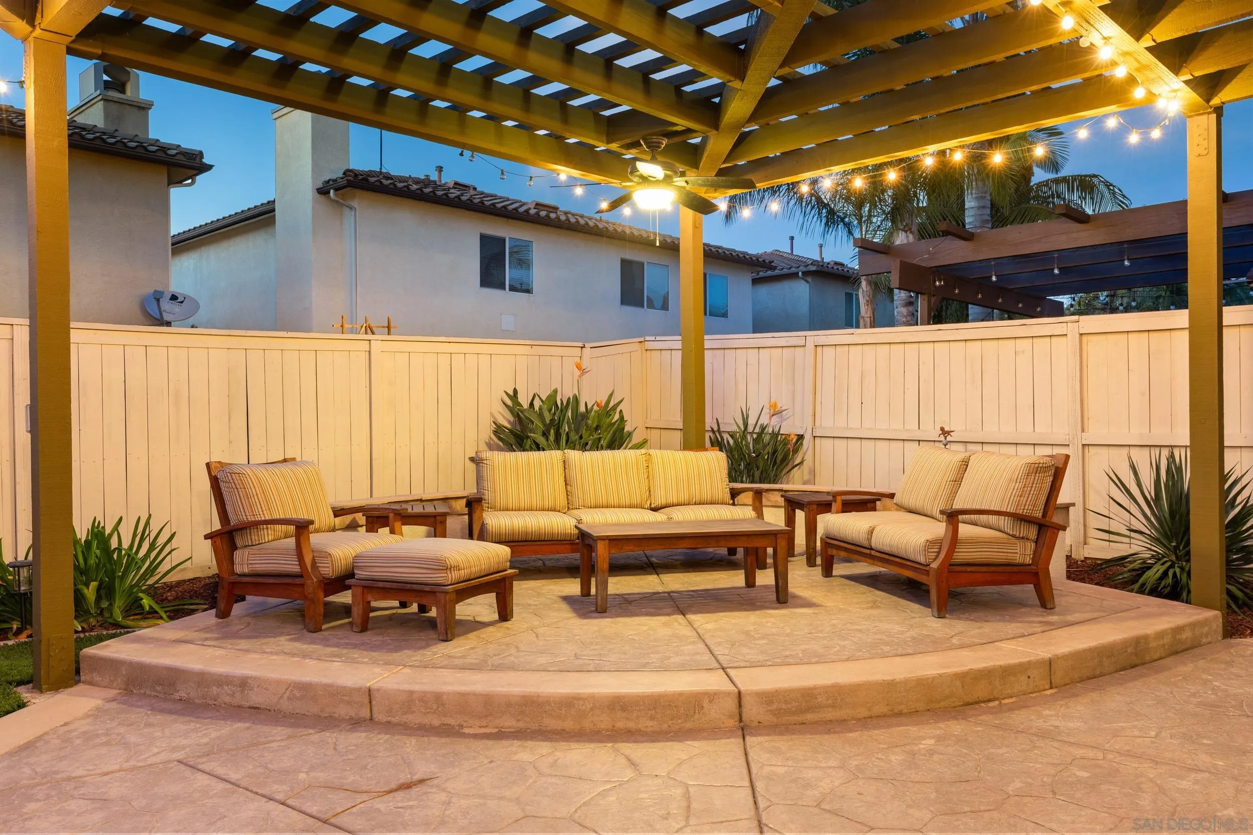 https://cdn.realtyfeed.com/cdn/127/260006204/08a61835a3ca9172d9e70967e830ca0c.webp