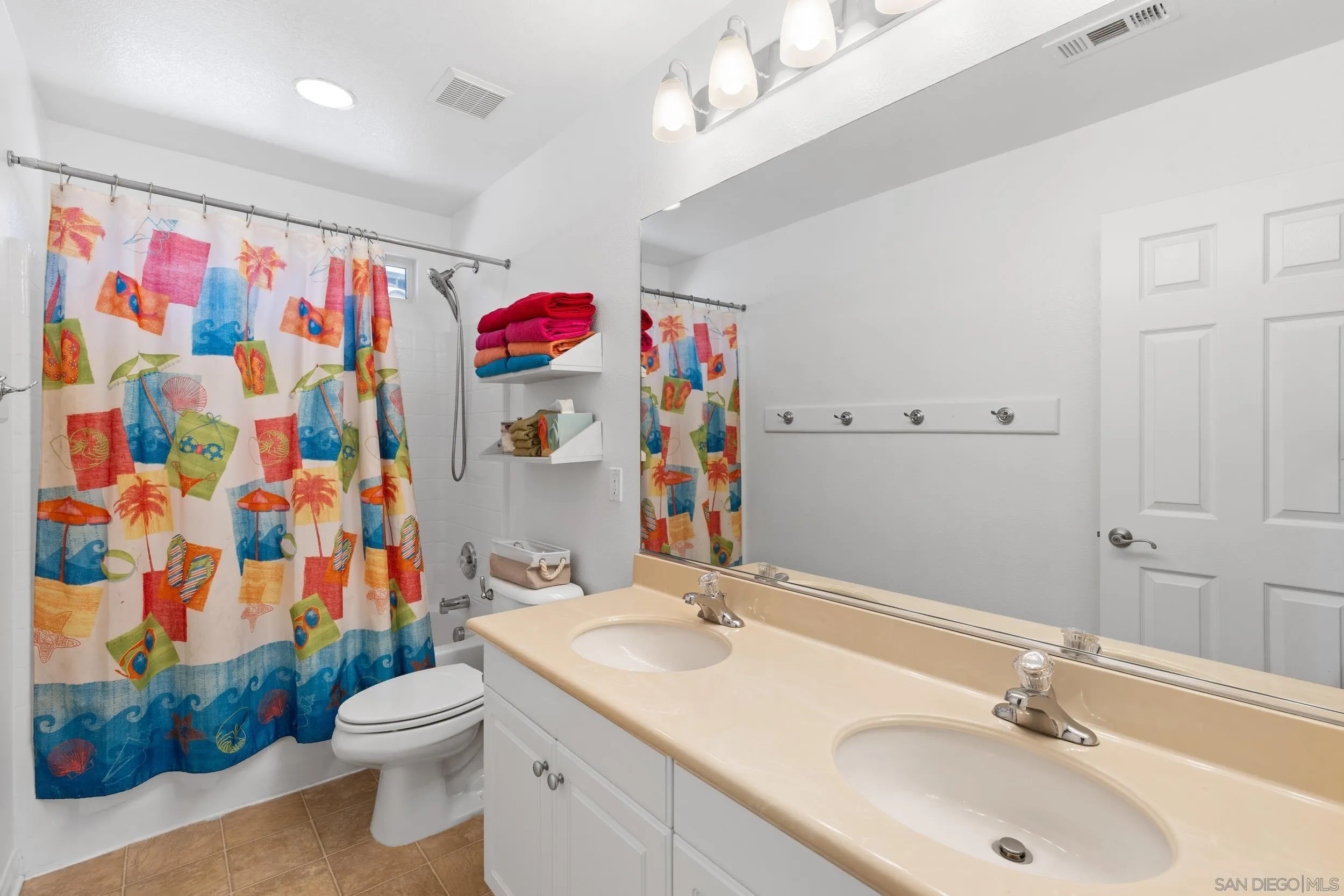 https://cdn.realtyfeed.com/cdn/127/260006204/2fa13fc92b31dcd2560613b1d85abe8f.webp