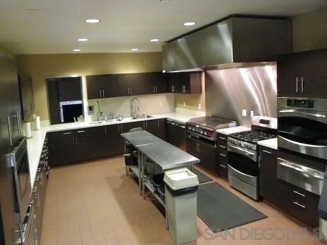 https://cdn.realtyfeed.com/cdn/127/260006208/22de6ccdbd3a0c879b803e5b41cf8a72.webp