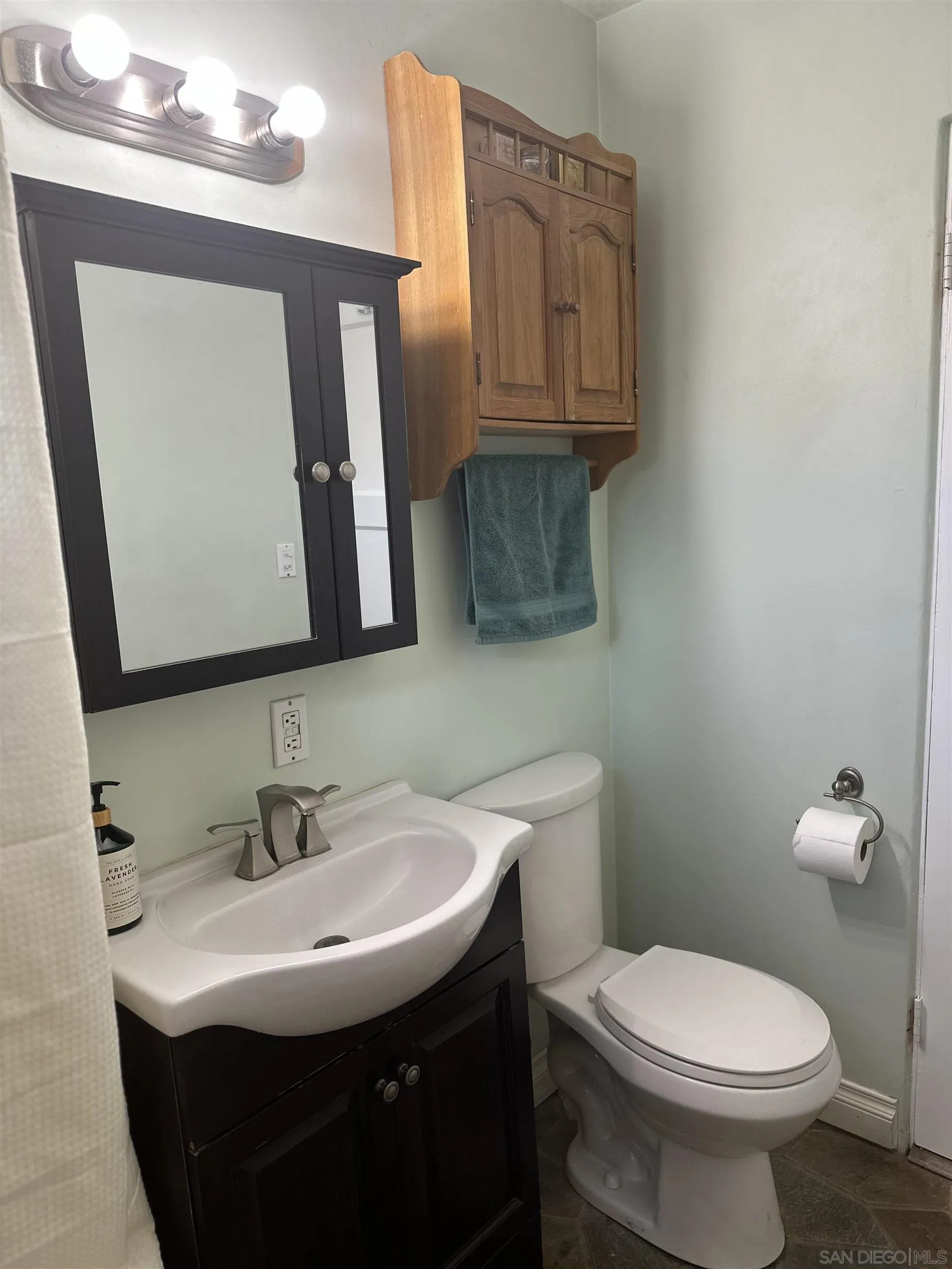 https://cdn.realtyfeed.com/cdn/127/260006224/7706d2af99f14bab84d294b3fe958aea.webp