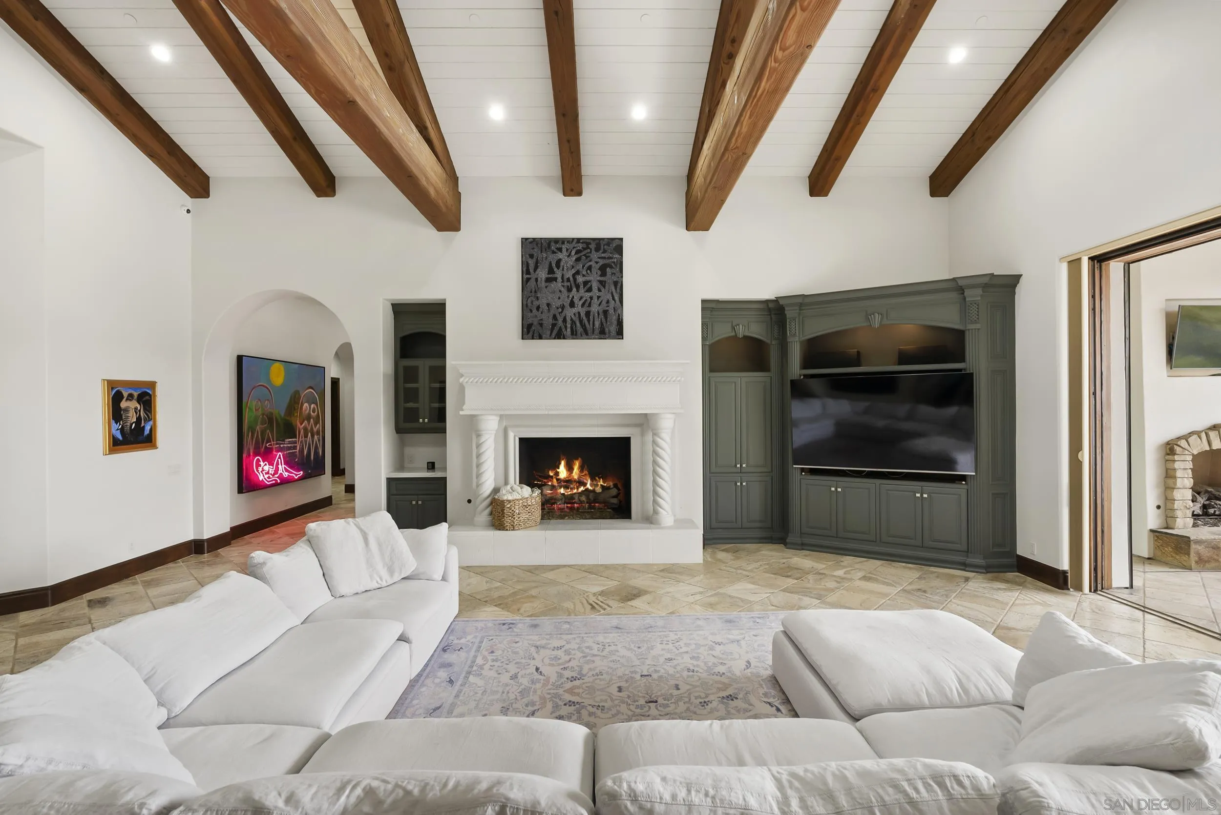 https://cdn.realtyfeed.com/cdn/127/260006229/68e66df49ad668878398db0b2d0e8222.webp