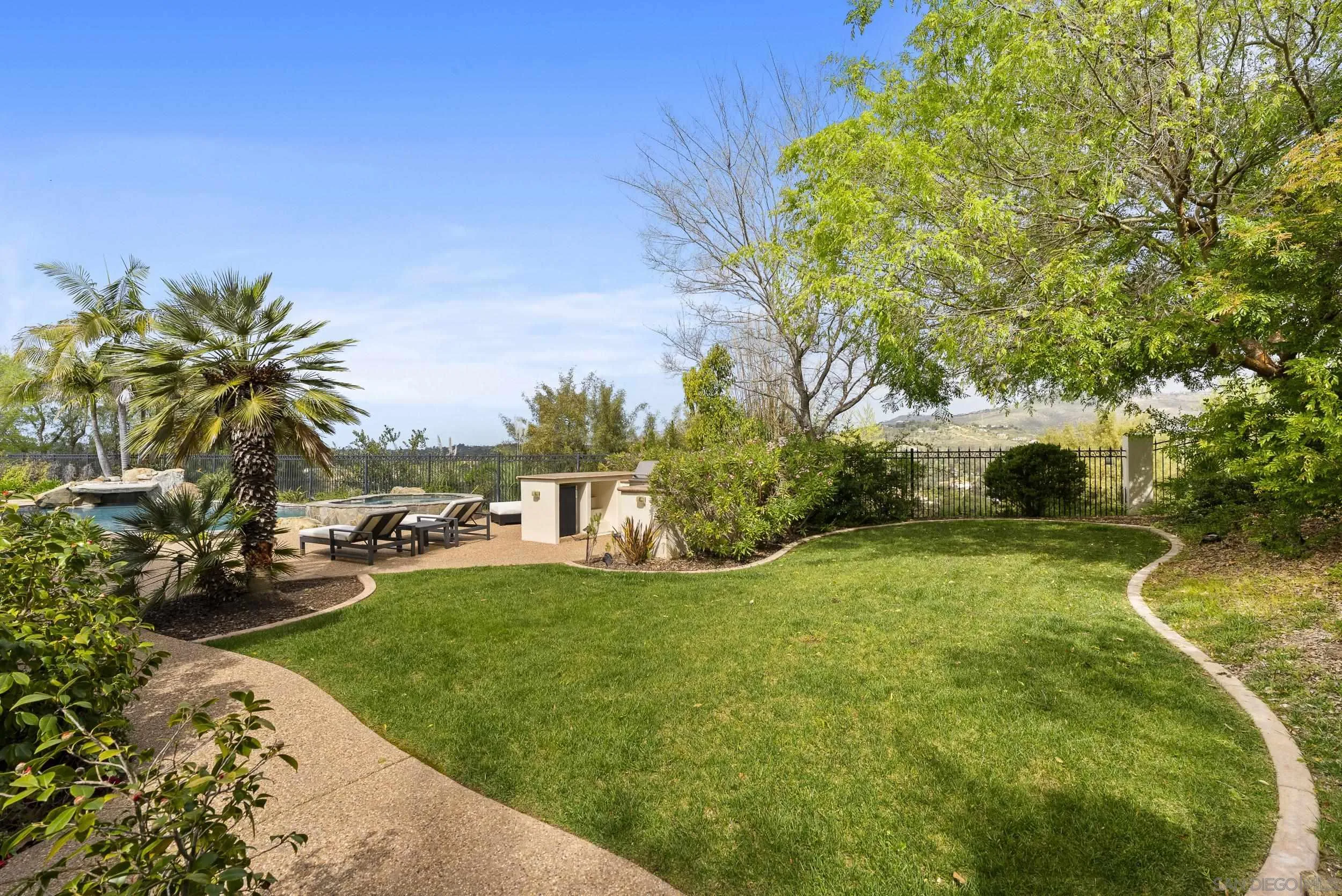 https://cdn.realtyfeed.com/cdn/127/260006229/7b488854559ec5cb3276714874518309.webp